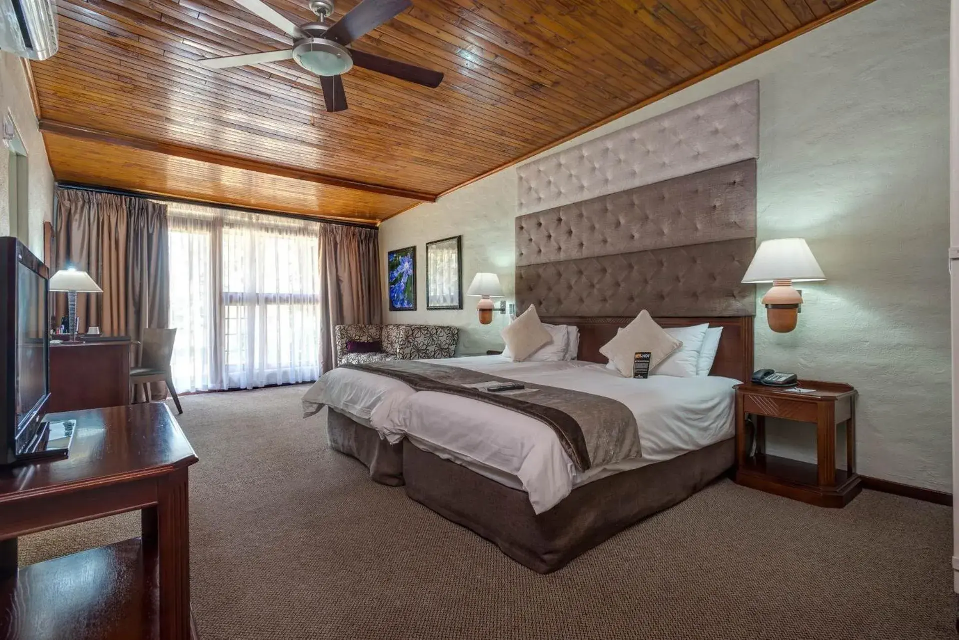 Bedroom, Bed in Hazyview Sun Bedroom, Bed in Hazyview Sun