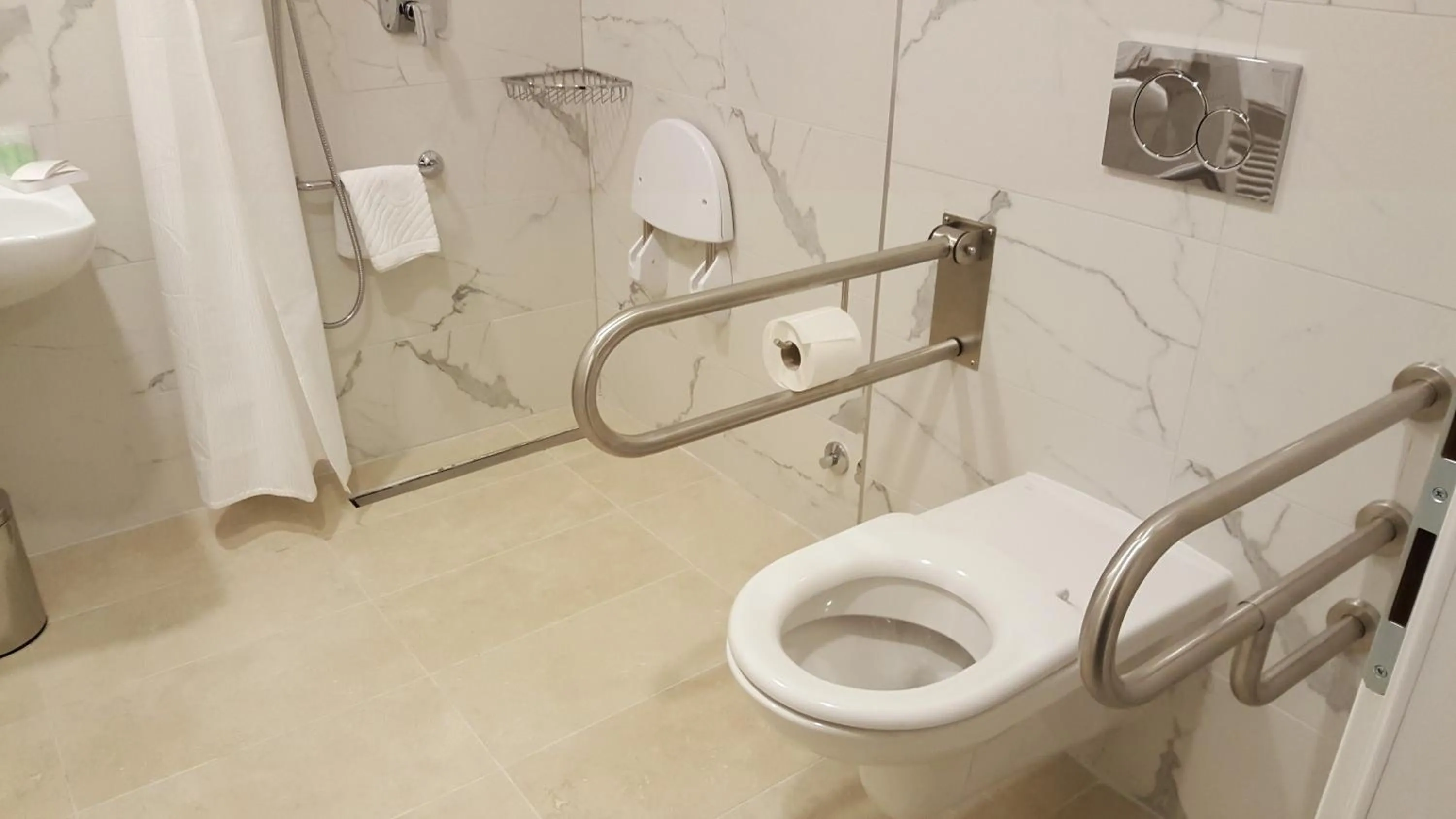 Bathroom in Boutique Hotel Esplanade