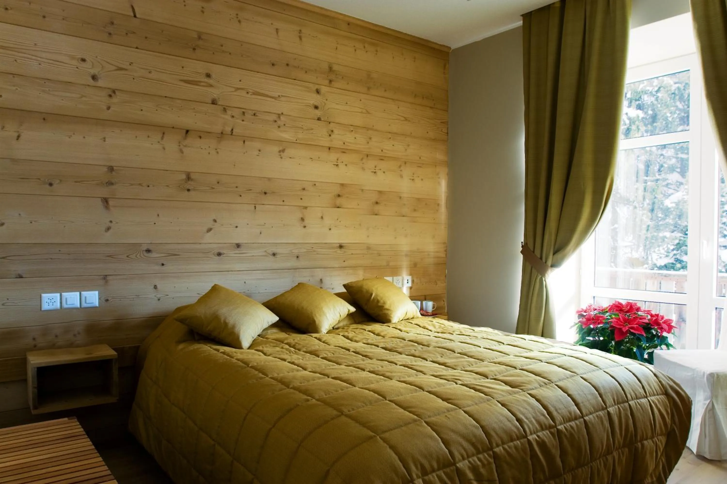 Bedroom, Bed in Maloja Palace Suites CO2-Neutral