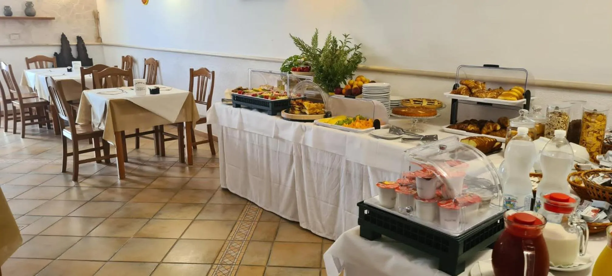 Breakfast in Hotel Punta San Francesco