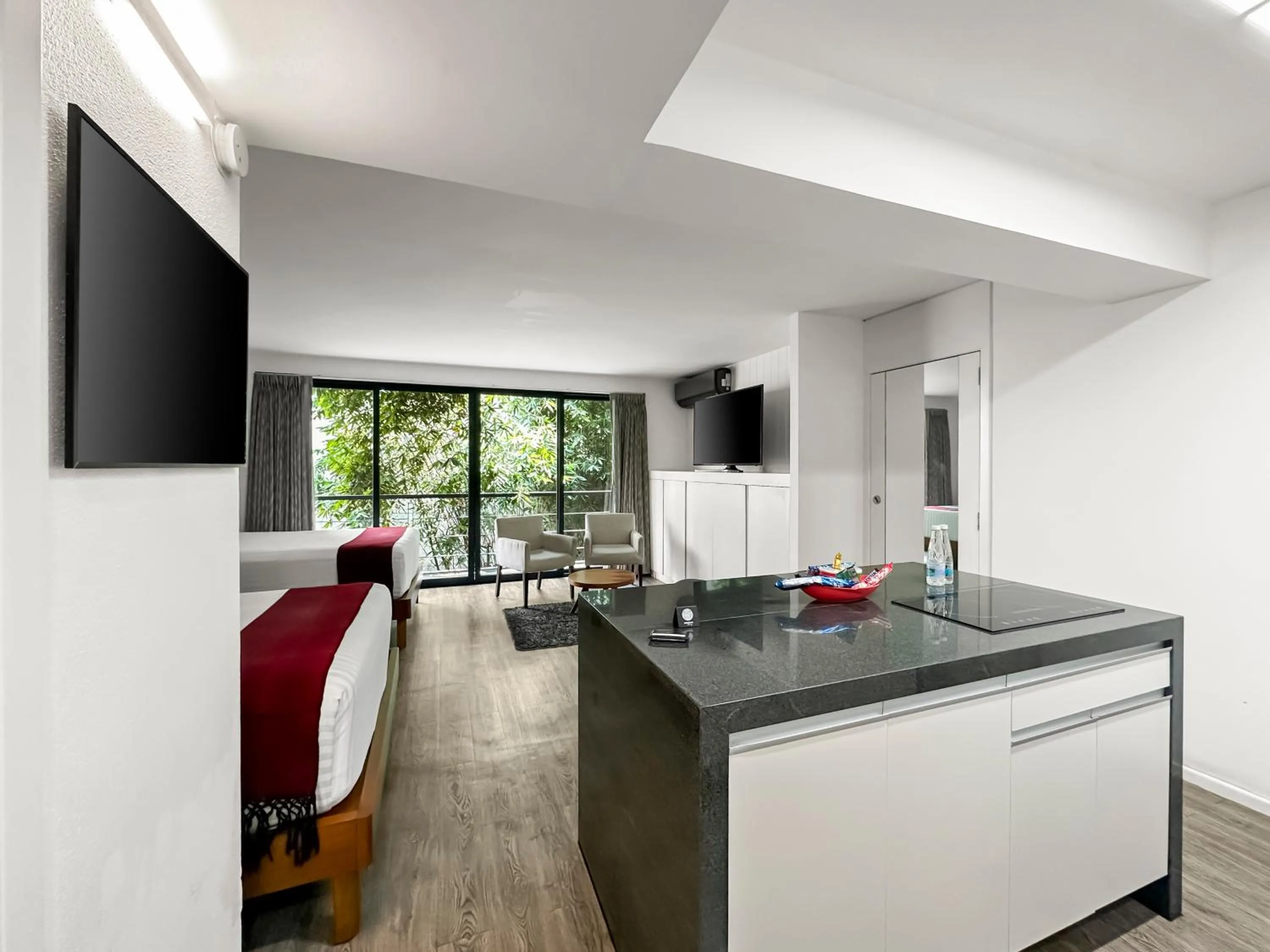 Kitchen or kitchenette in Armonik Suites By Casanevo