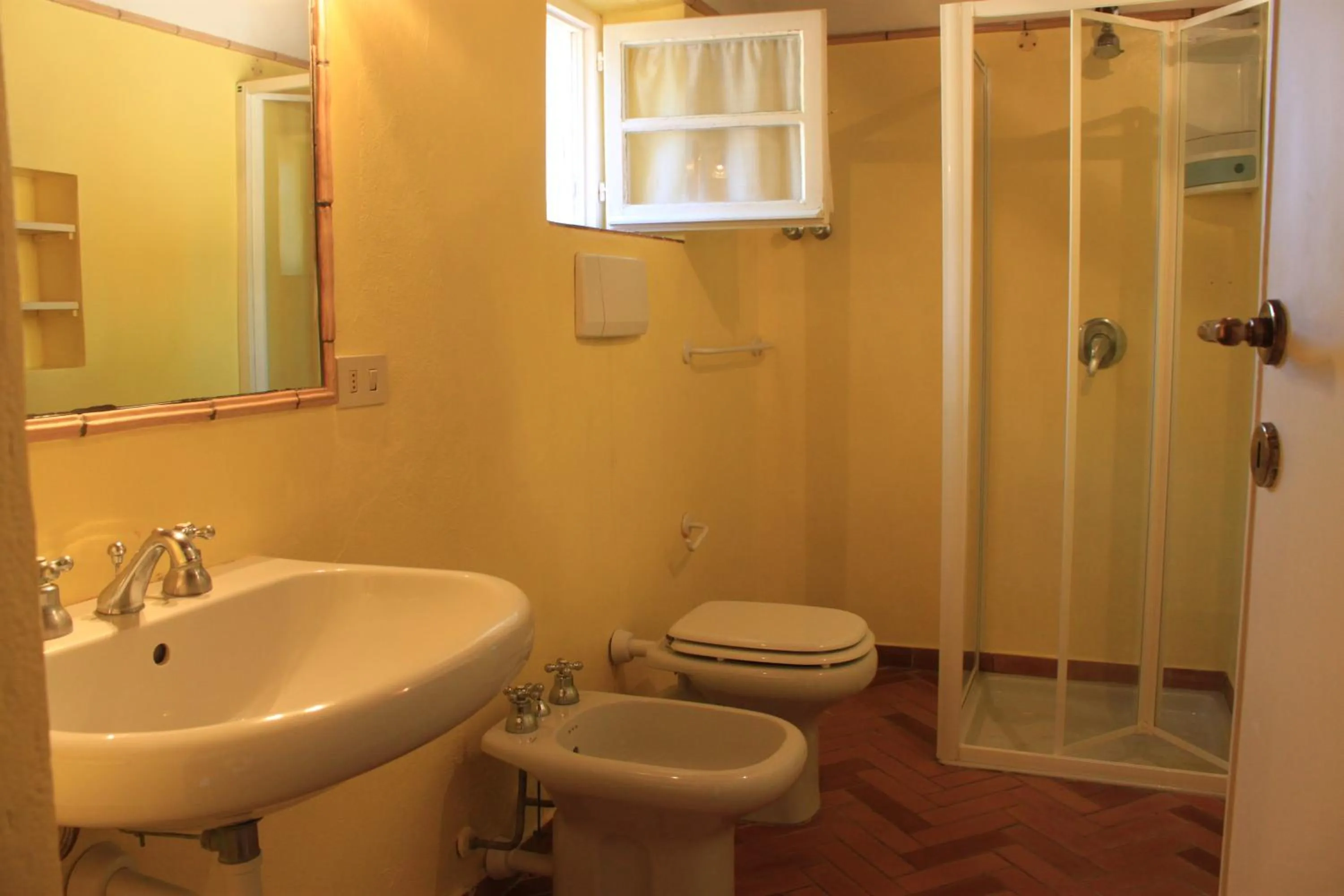 Bathroom in Residenza La Limonaia