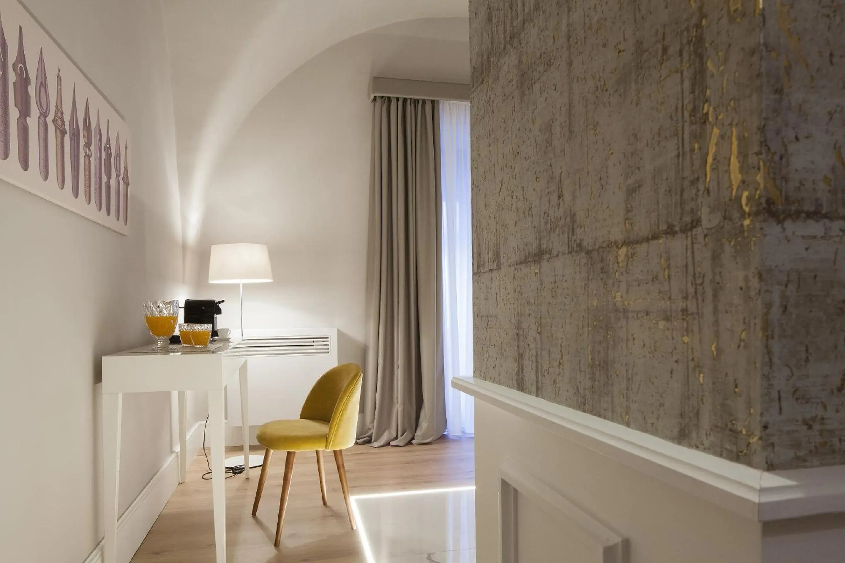 Junior Suite with Balcony in Quattro Canti Suites Junior Suite with Balcony in Quattro Canti Suites