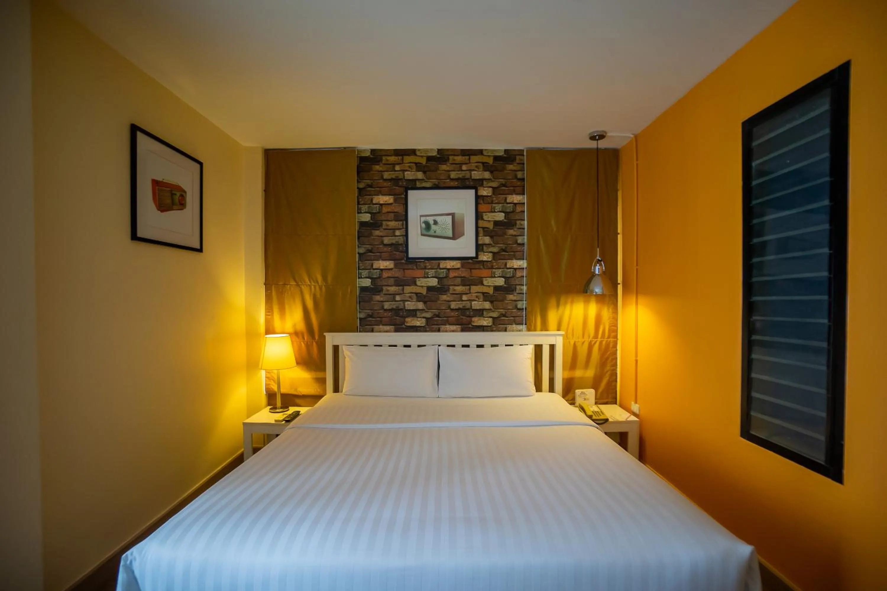 Bed in ibis Styles Chiang Mai