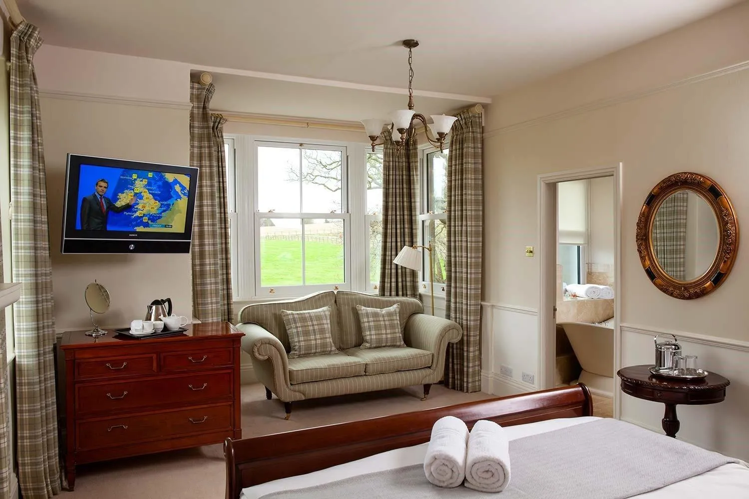 Bedroom, Bed in Burythorpe House