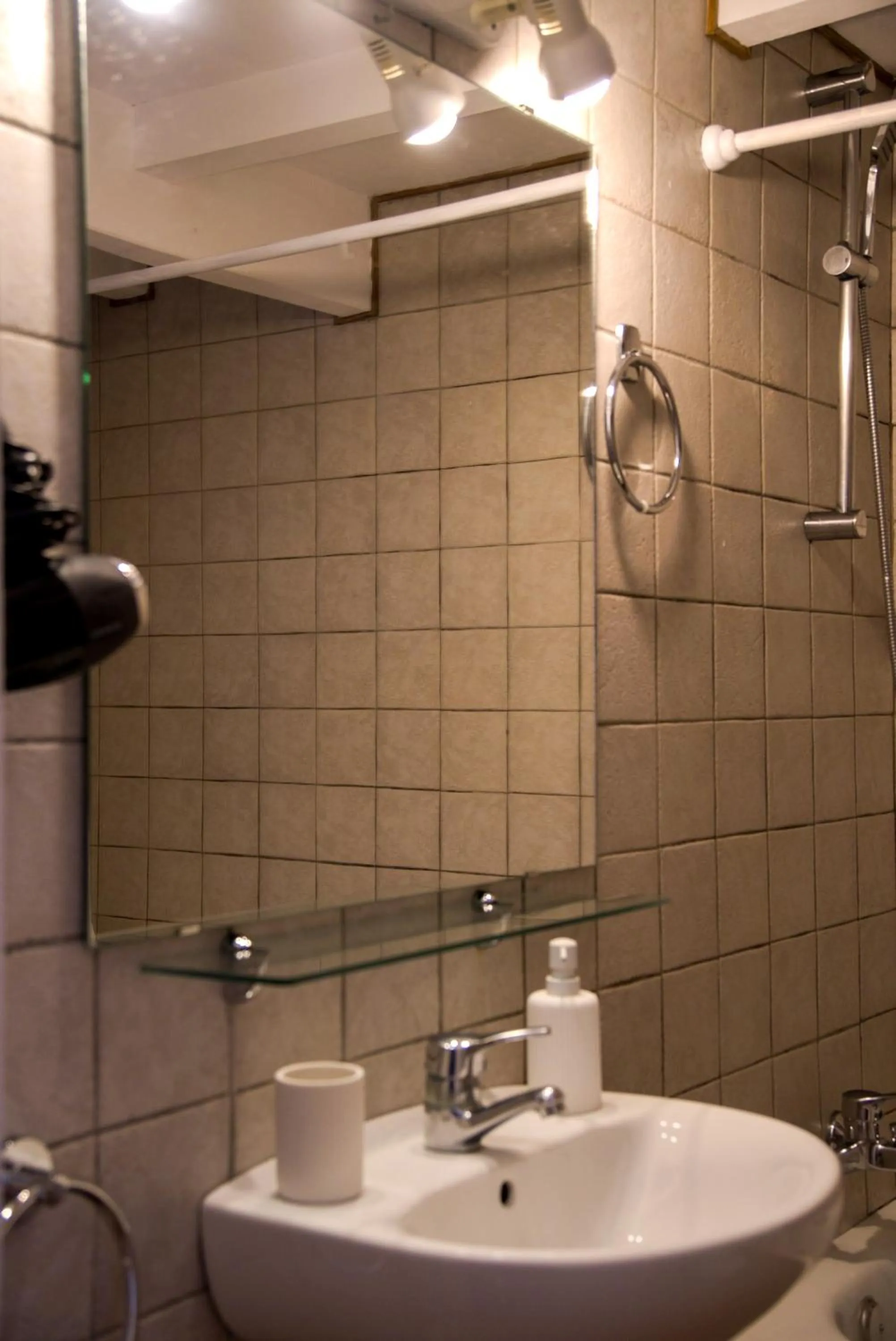 Bathroom in Agroturismo Binissafullet Vell