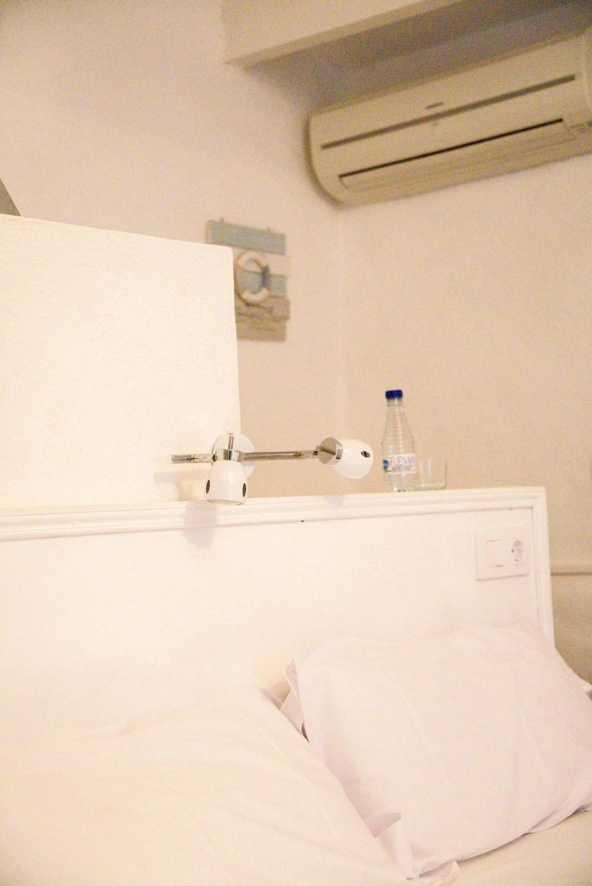 Photo of the whole room, Bed in Agroturismo Binissafullet Vell