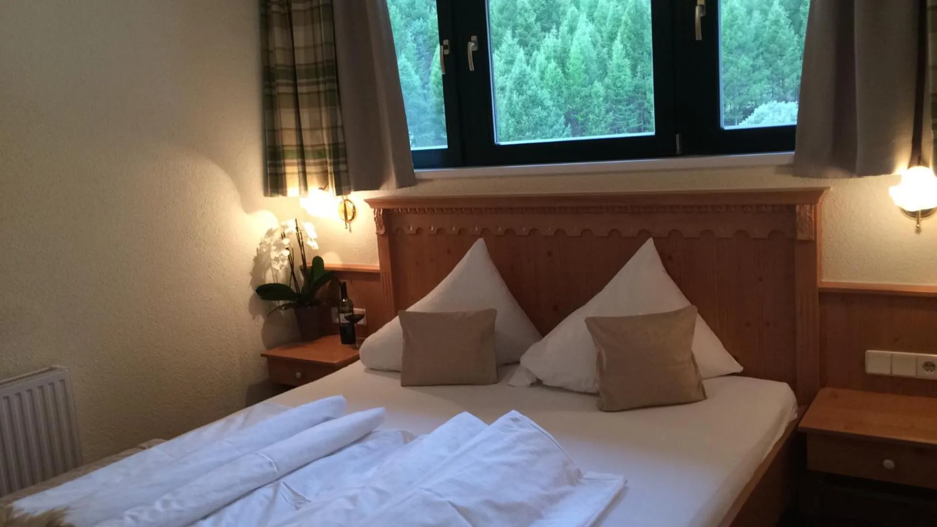 Bed in Alp Resort Tiroler Adler