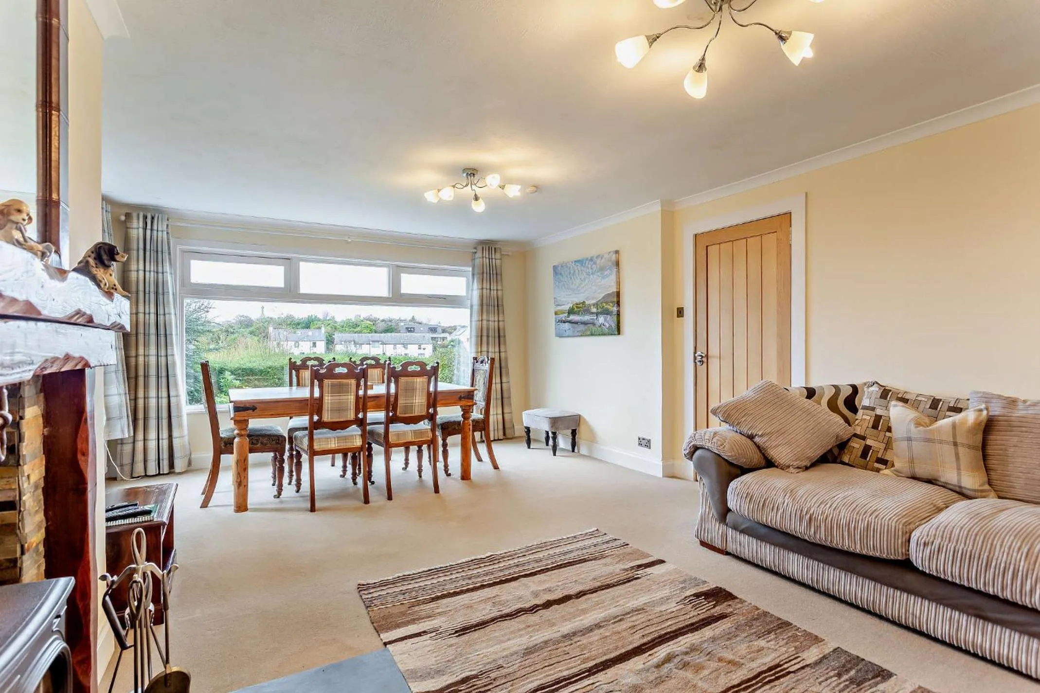 Living room in Hillside