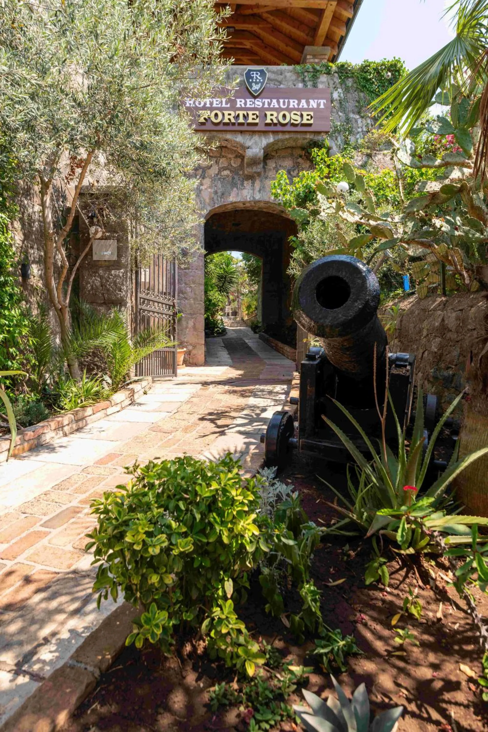 Day in Forte Rose Hotel