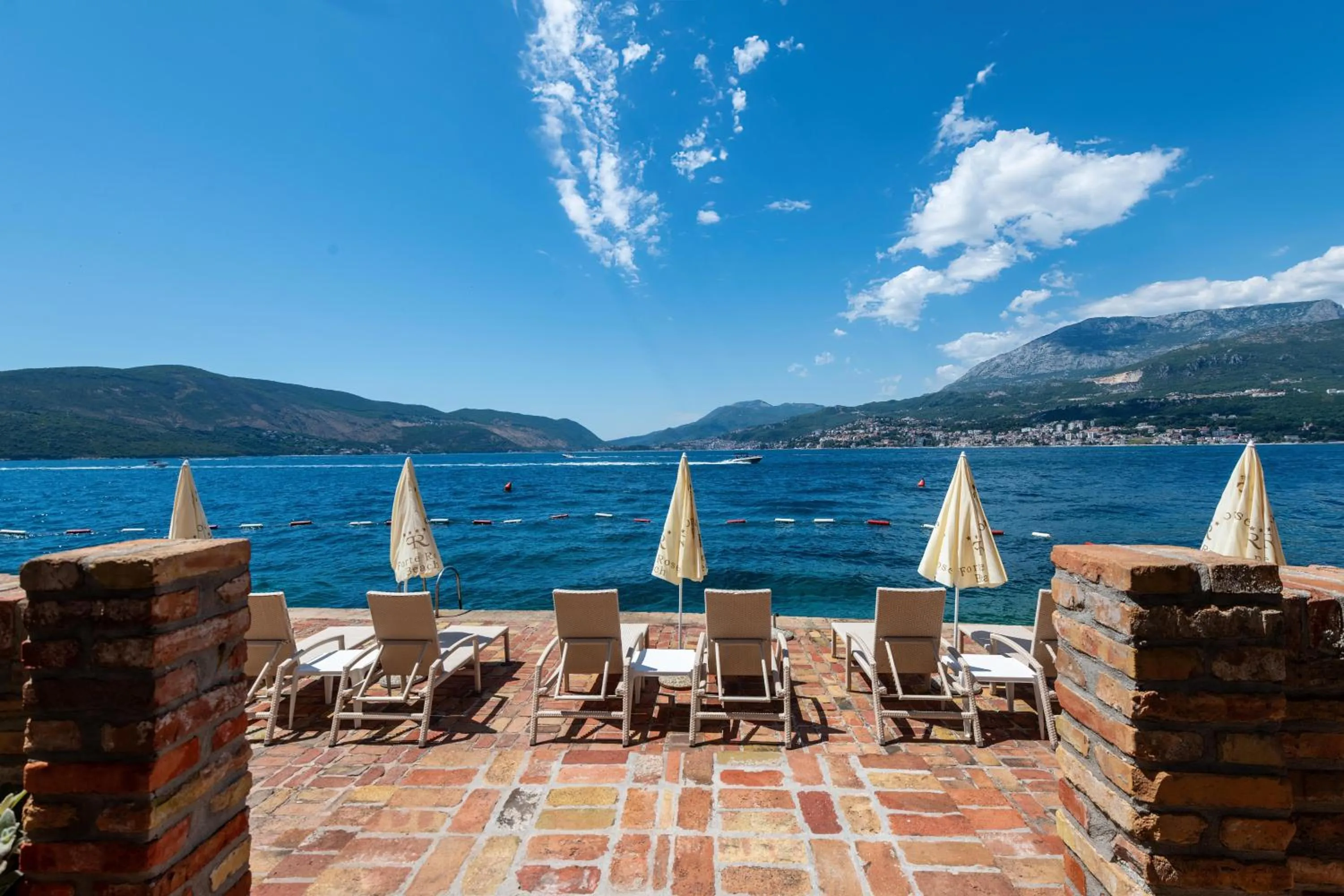 Day in Forte Rose Hotel