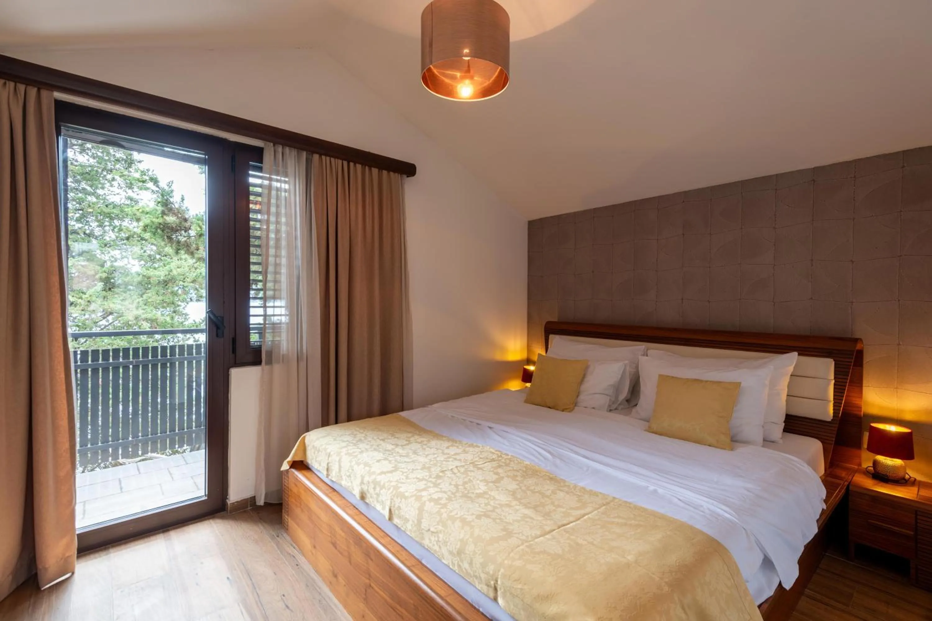 Bedroom, Bed in Forte Rose Hotel