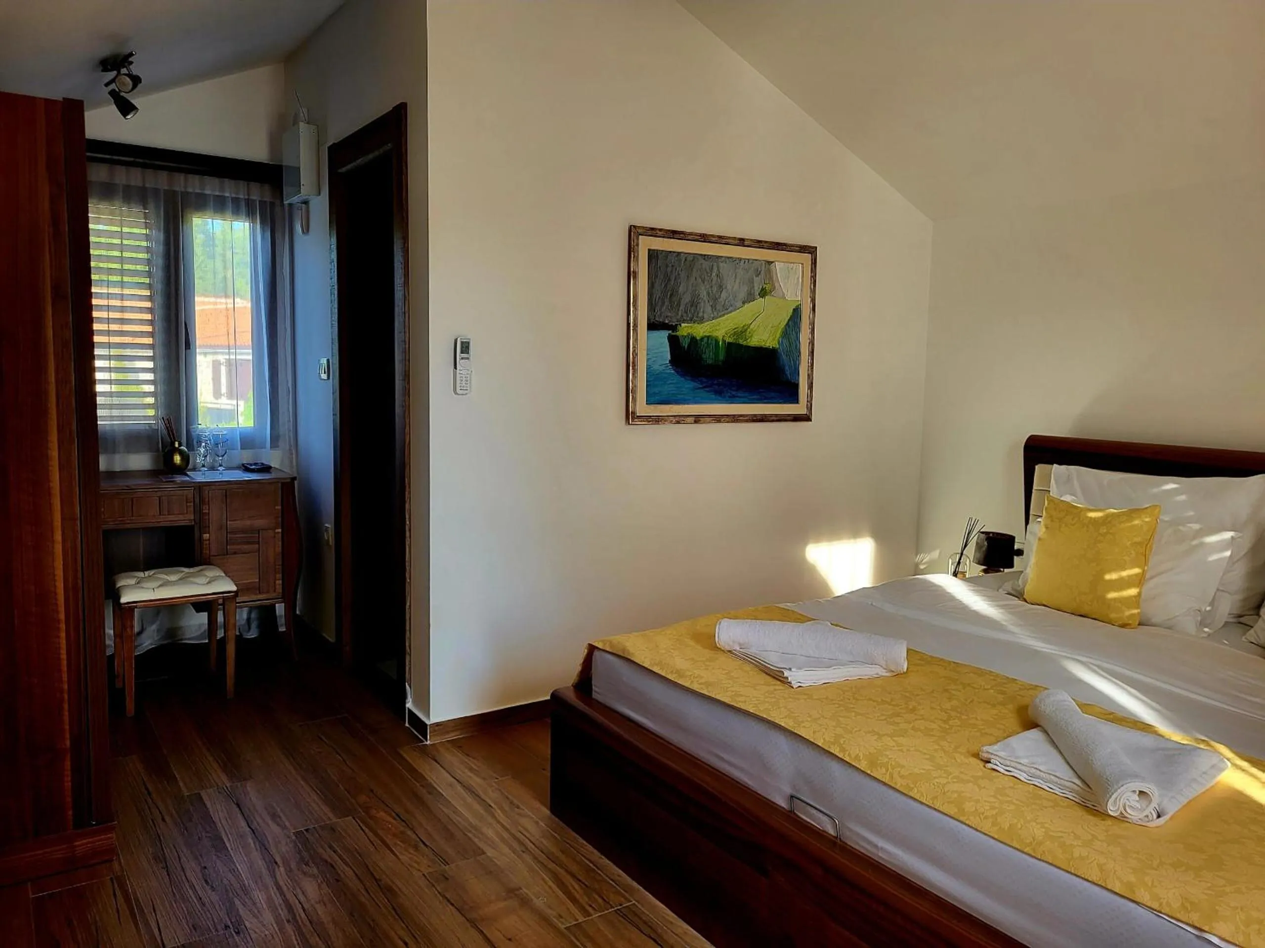 Bedroom in Forte Rose Hotel