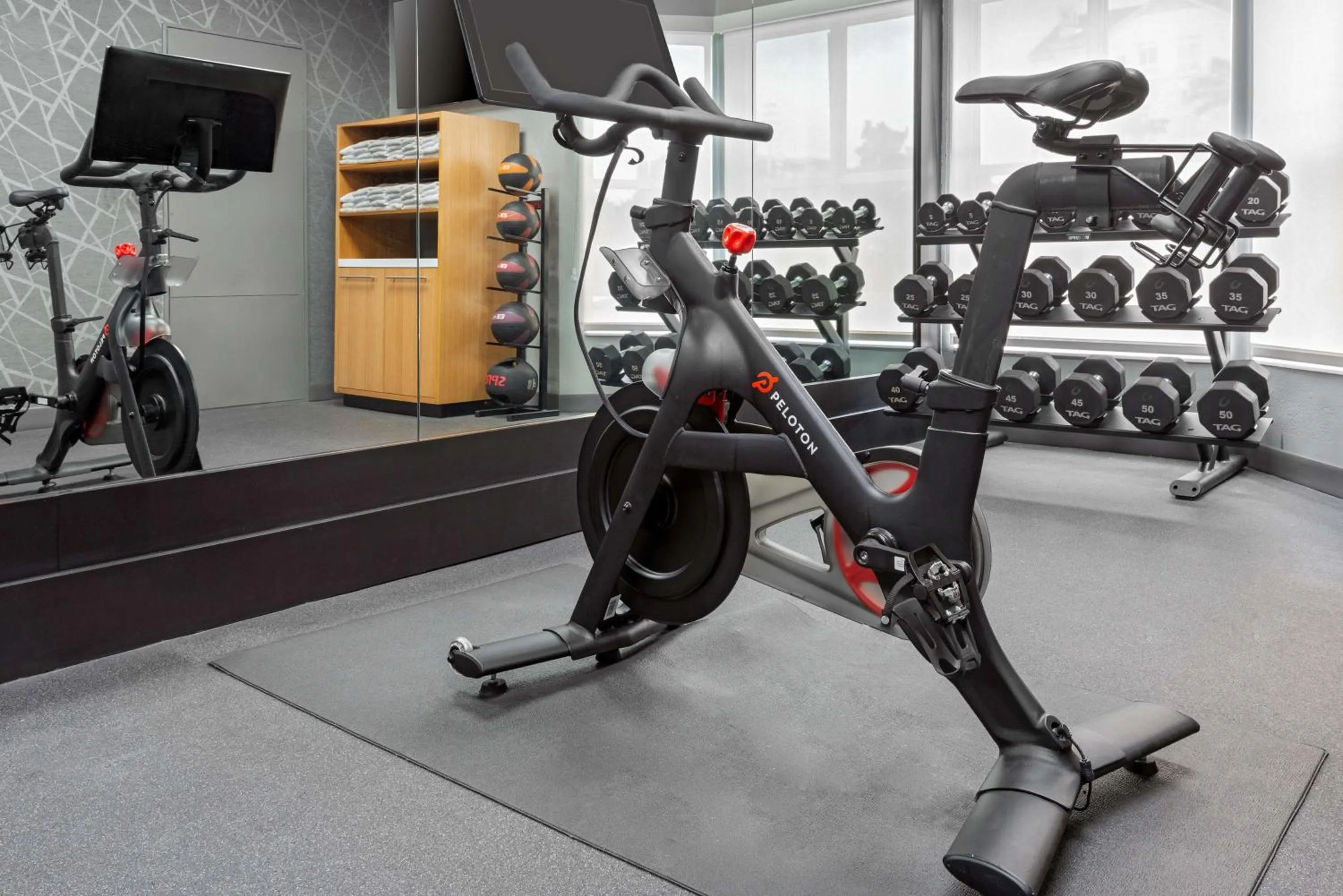Fitness centre/facilities in Hilton Garden Inn Orlando International Drive North