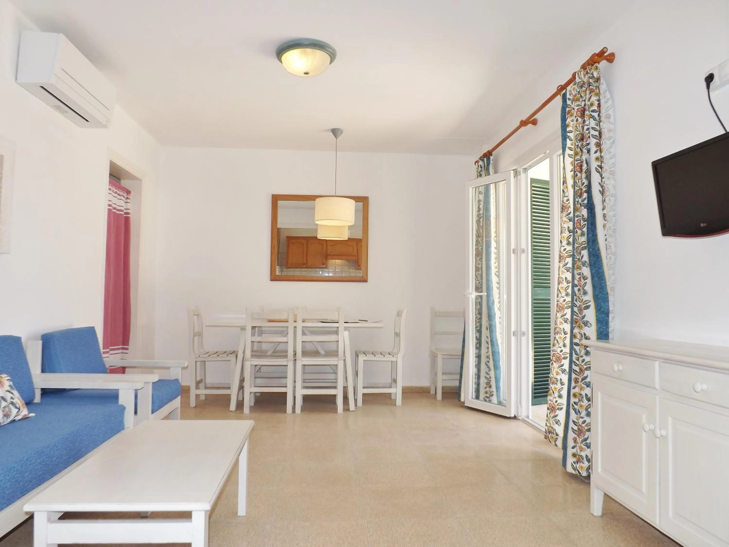 Living room in Nure Cel Blau