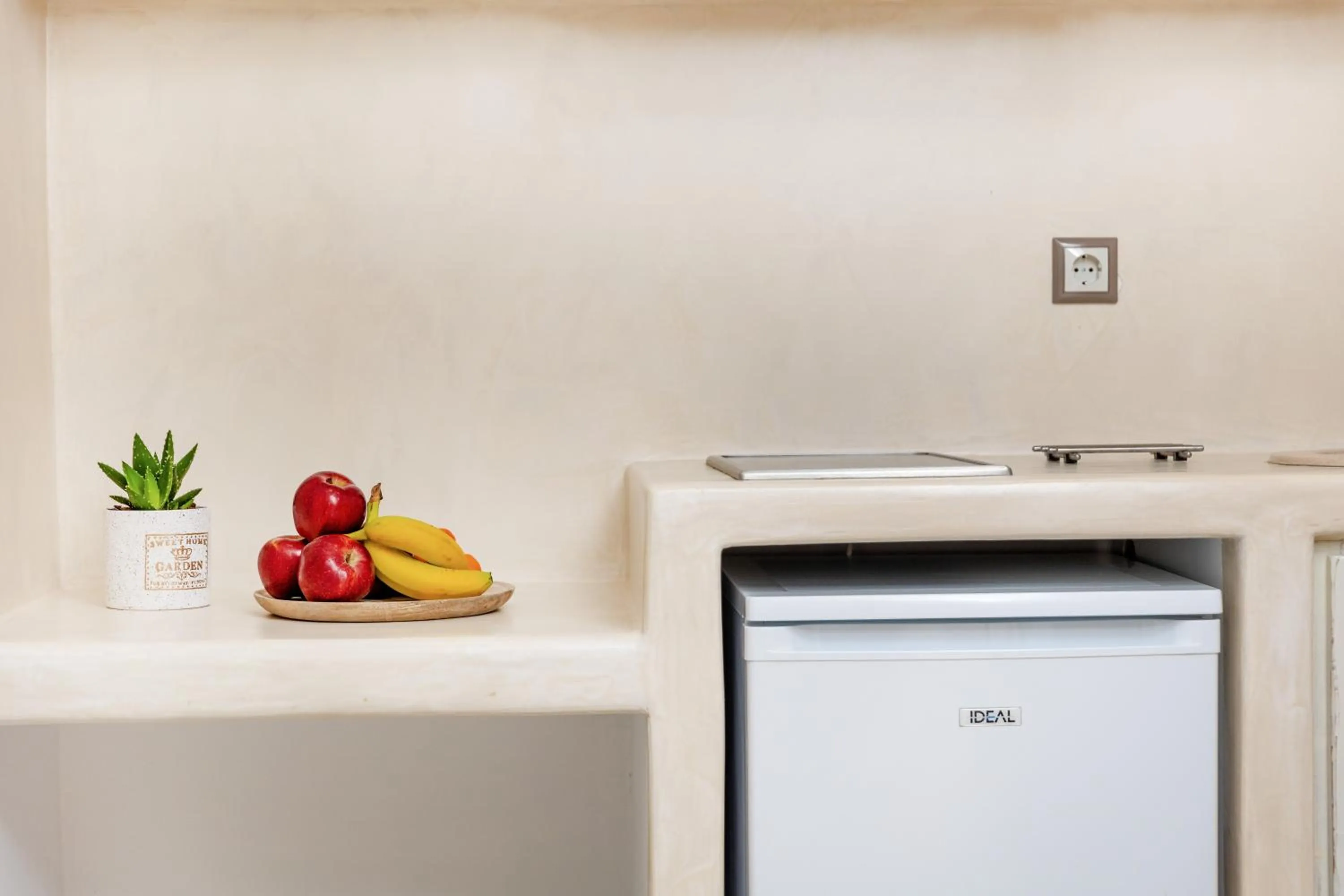 Kitchen or kitchenette in Katerina Roza Studios - Heartfelt Hospitality in the City