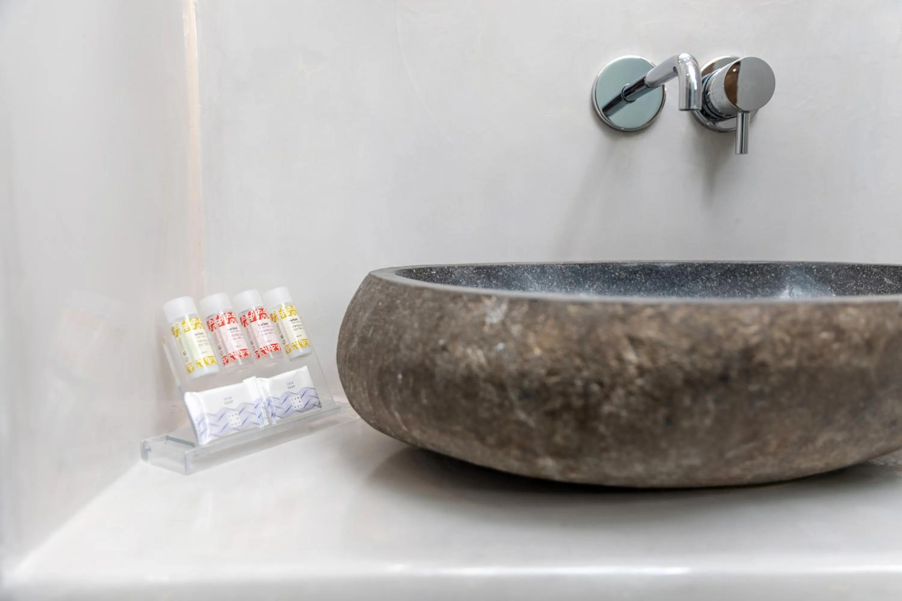 Bathroom in Katerina Roza Studios - Heartfelt Hospitality in the City