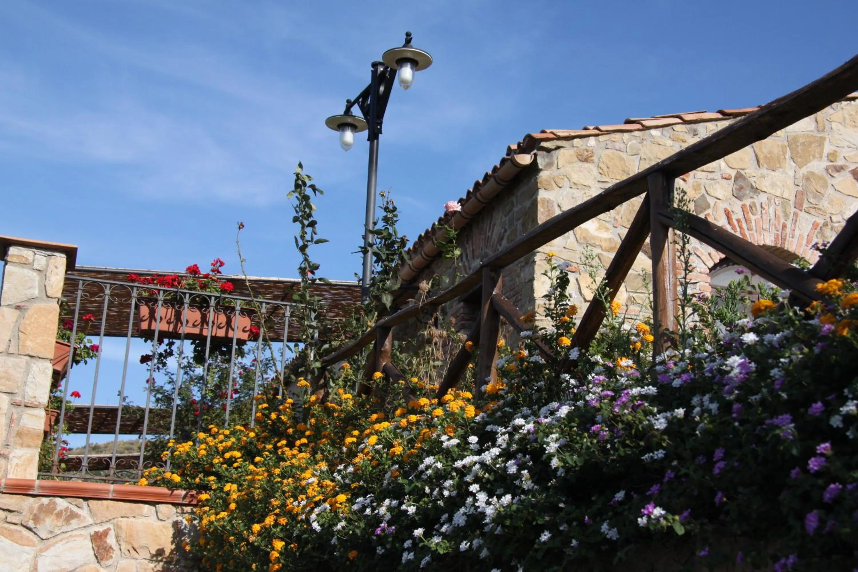 Property building in Poggio Pozzetti