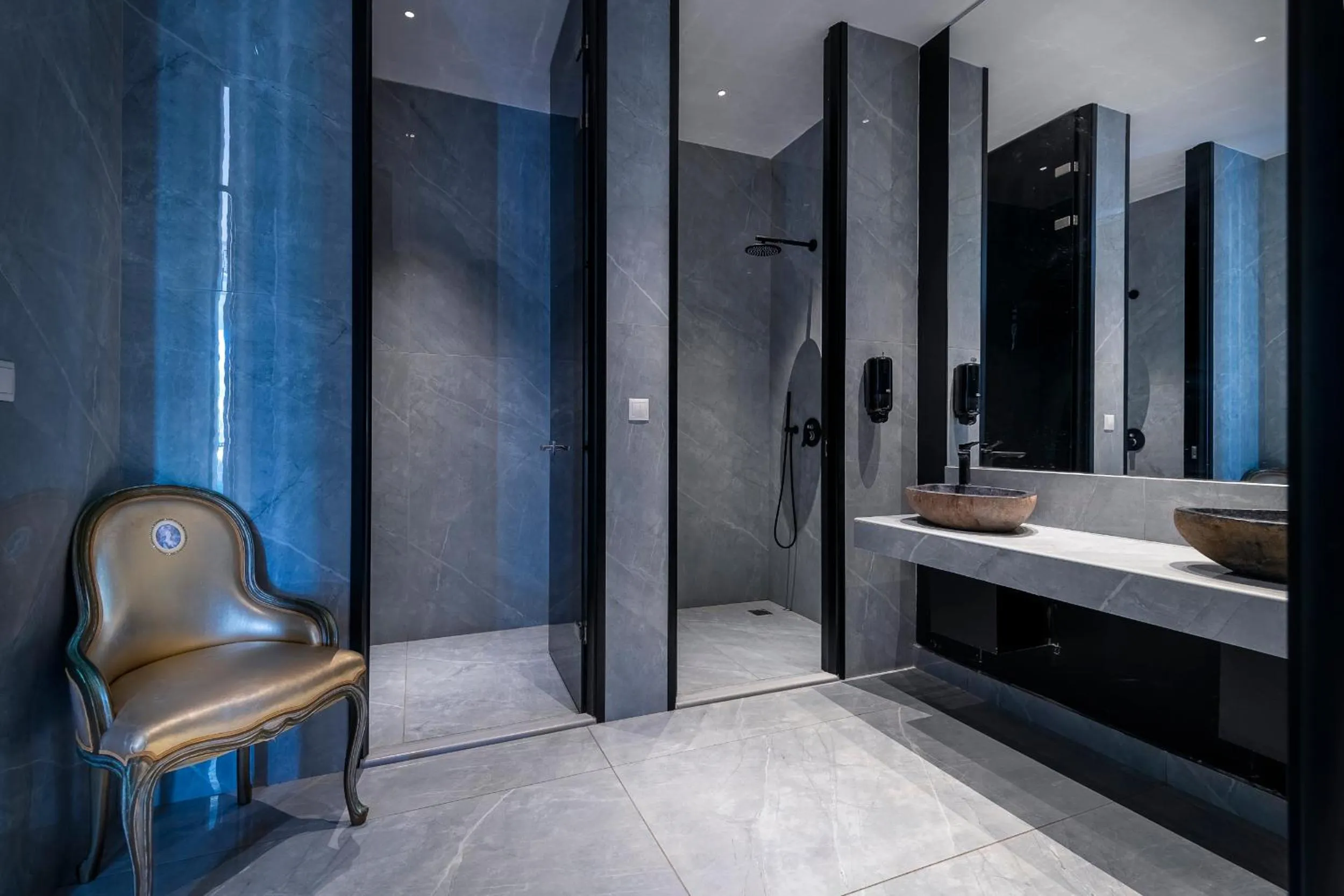 Area and facilities in Diamond Boutique Hotel