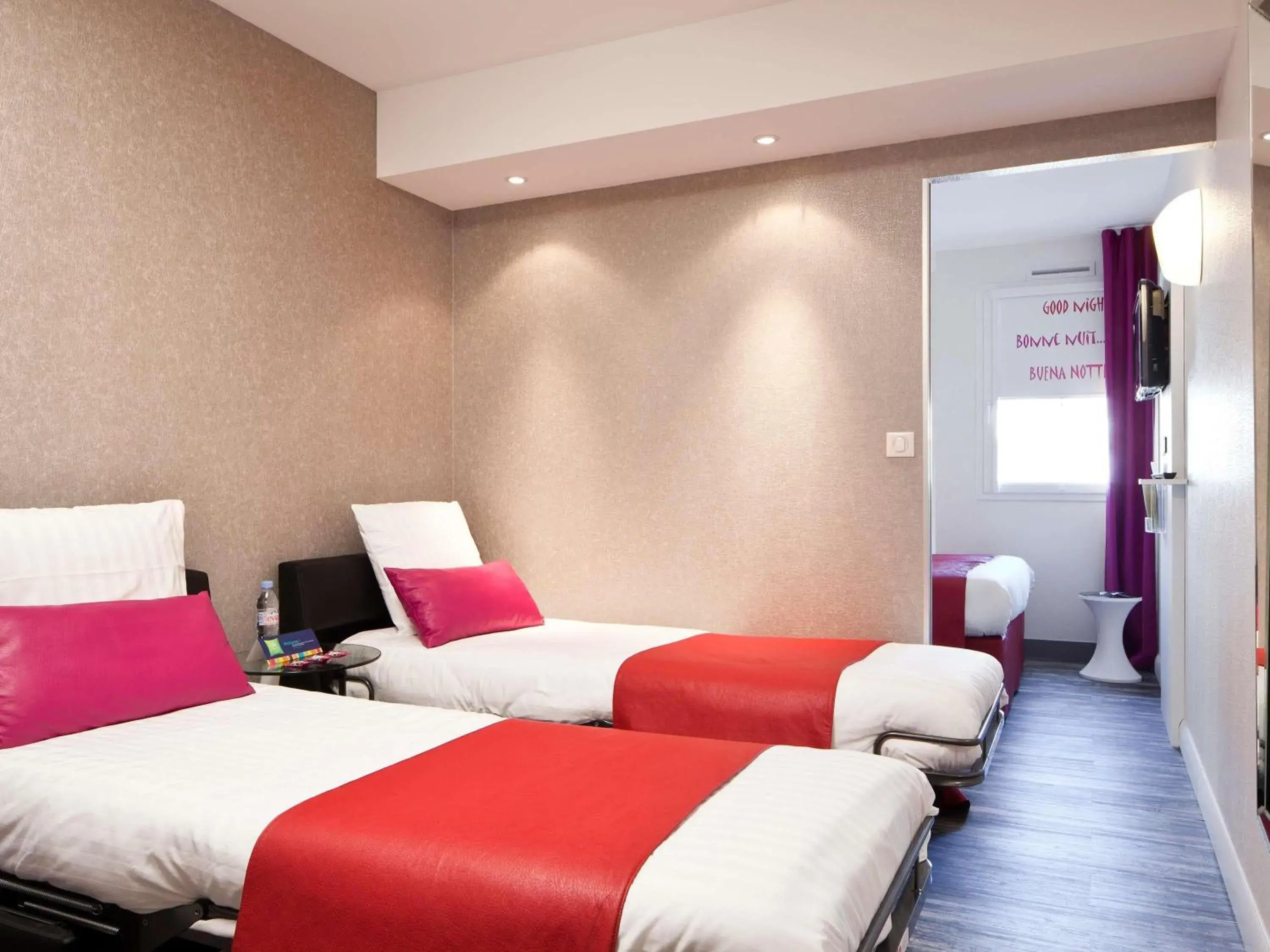 Bedroom, Bed in ibis Styles Blois Centre Gare Bedroom, Bed in ibis Styles Blois Centre Gare