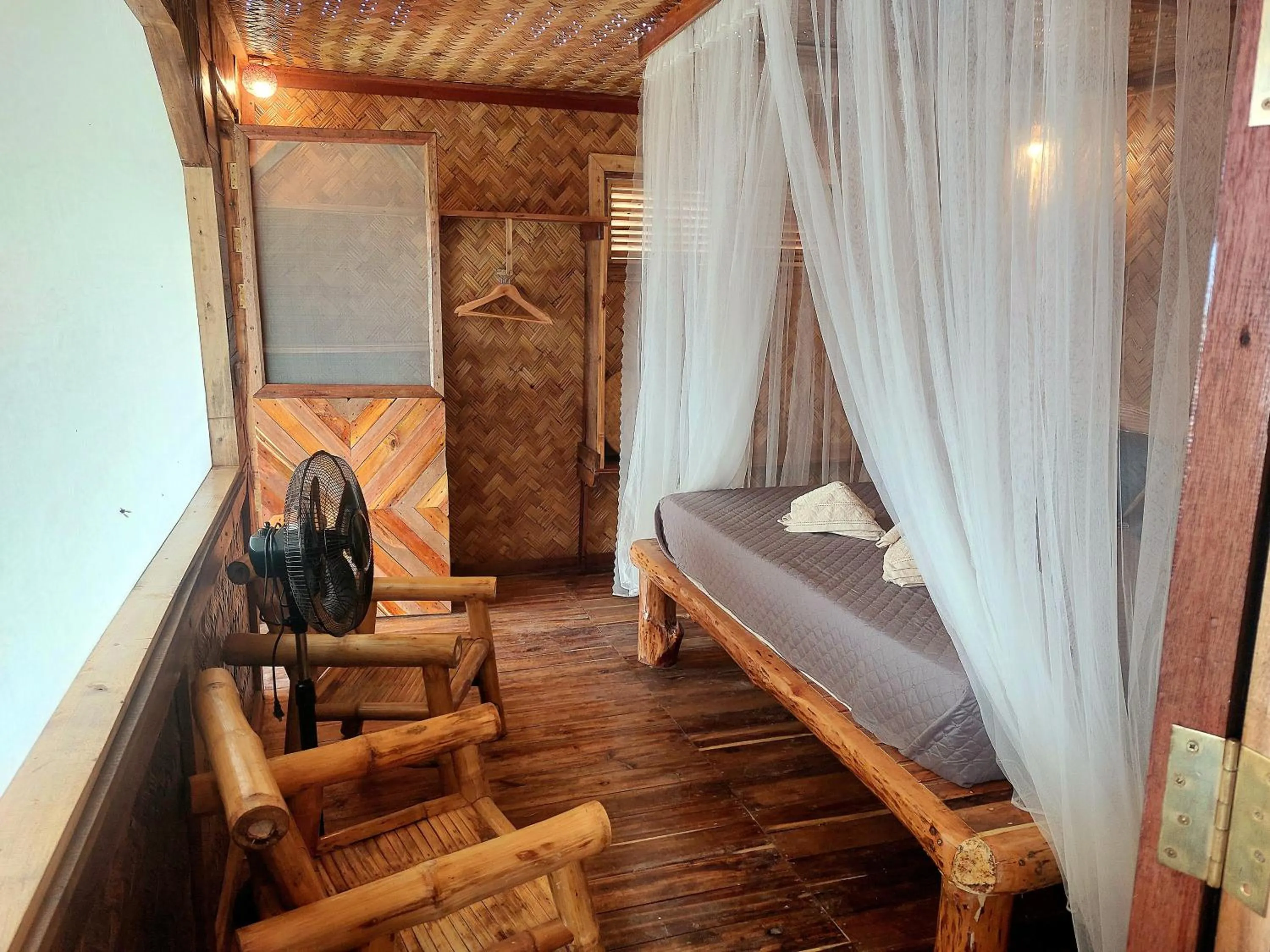 Bed in Jungle Bar Honeymoon suite & private pool