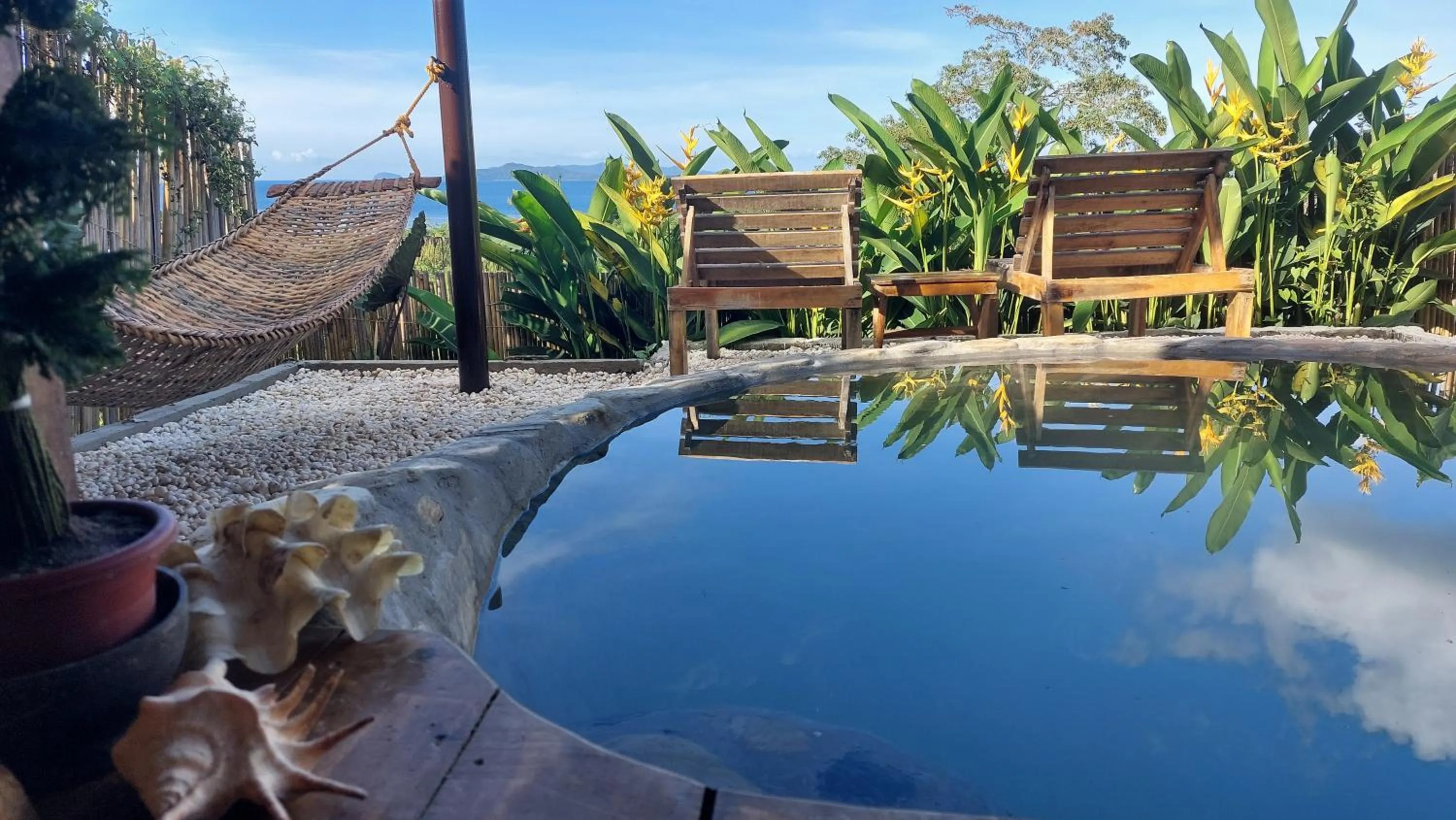 Mountain view in Jungle Bar Honeymoon suite & private pool