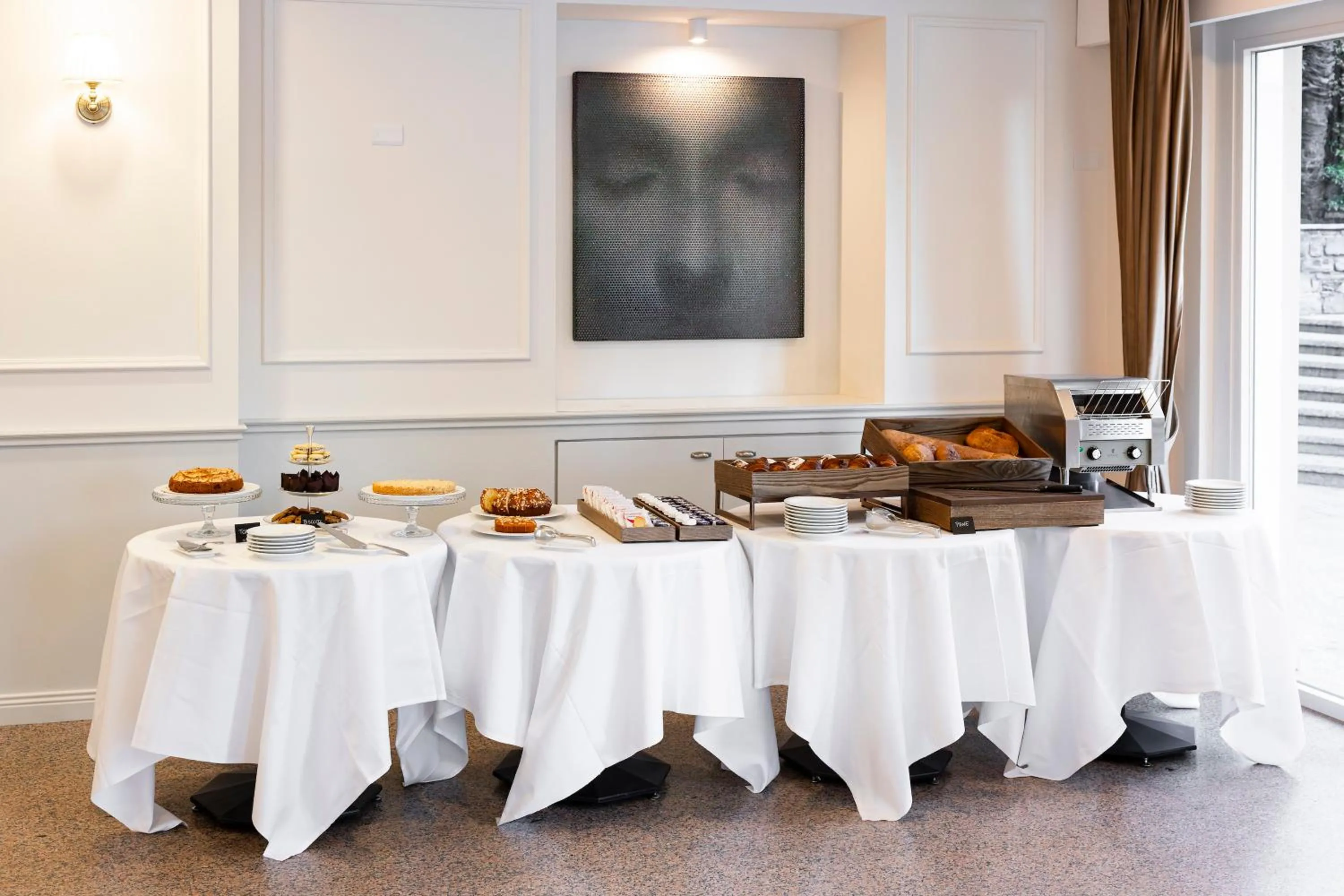 Food and drinks in Hotel Don Ferrante