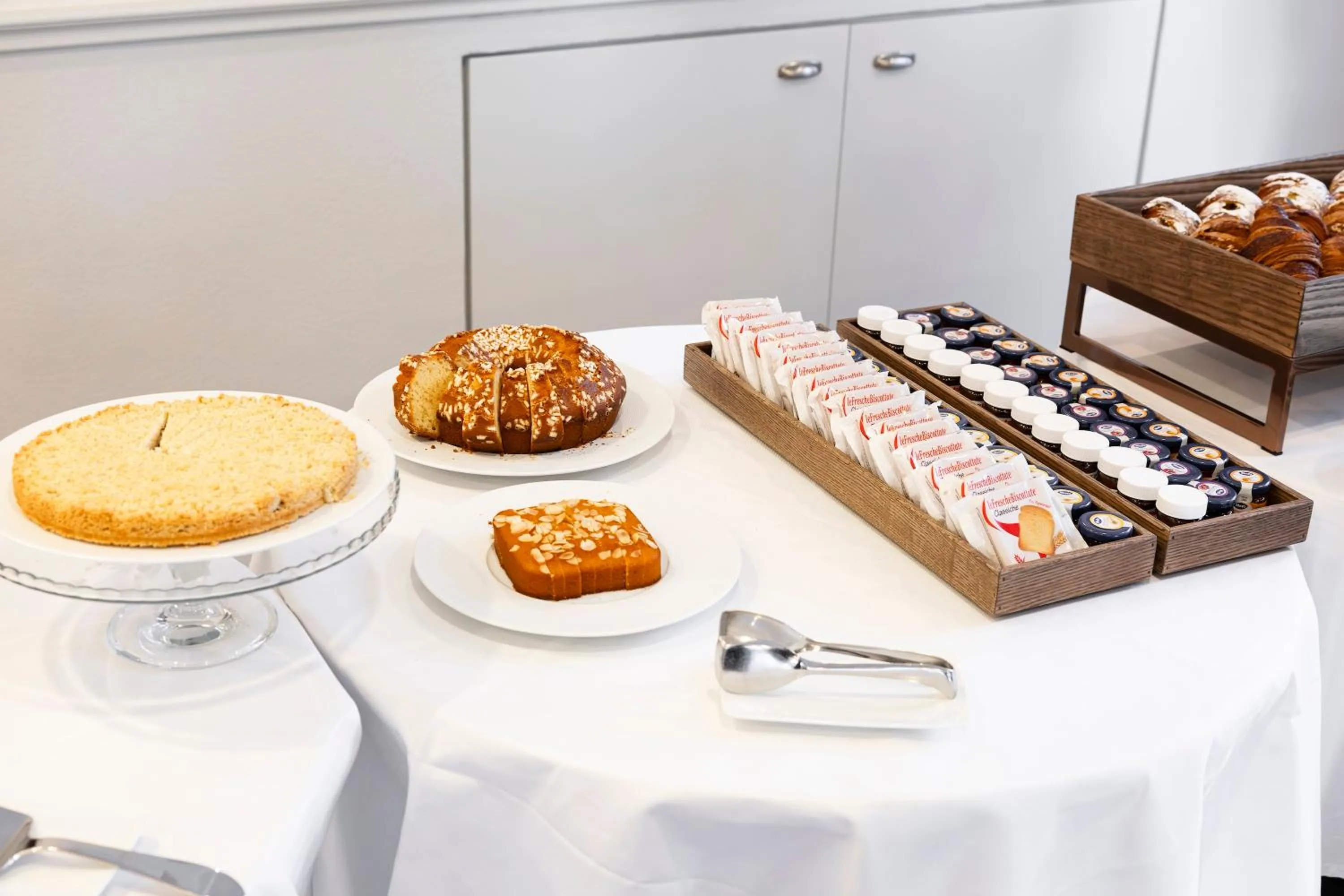 Food and drinks in Hotel Don Ferrante