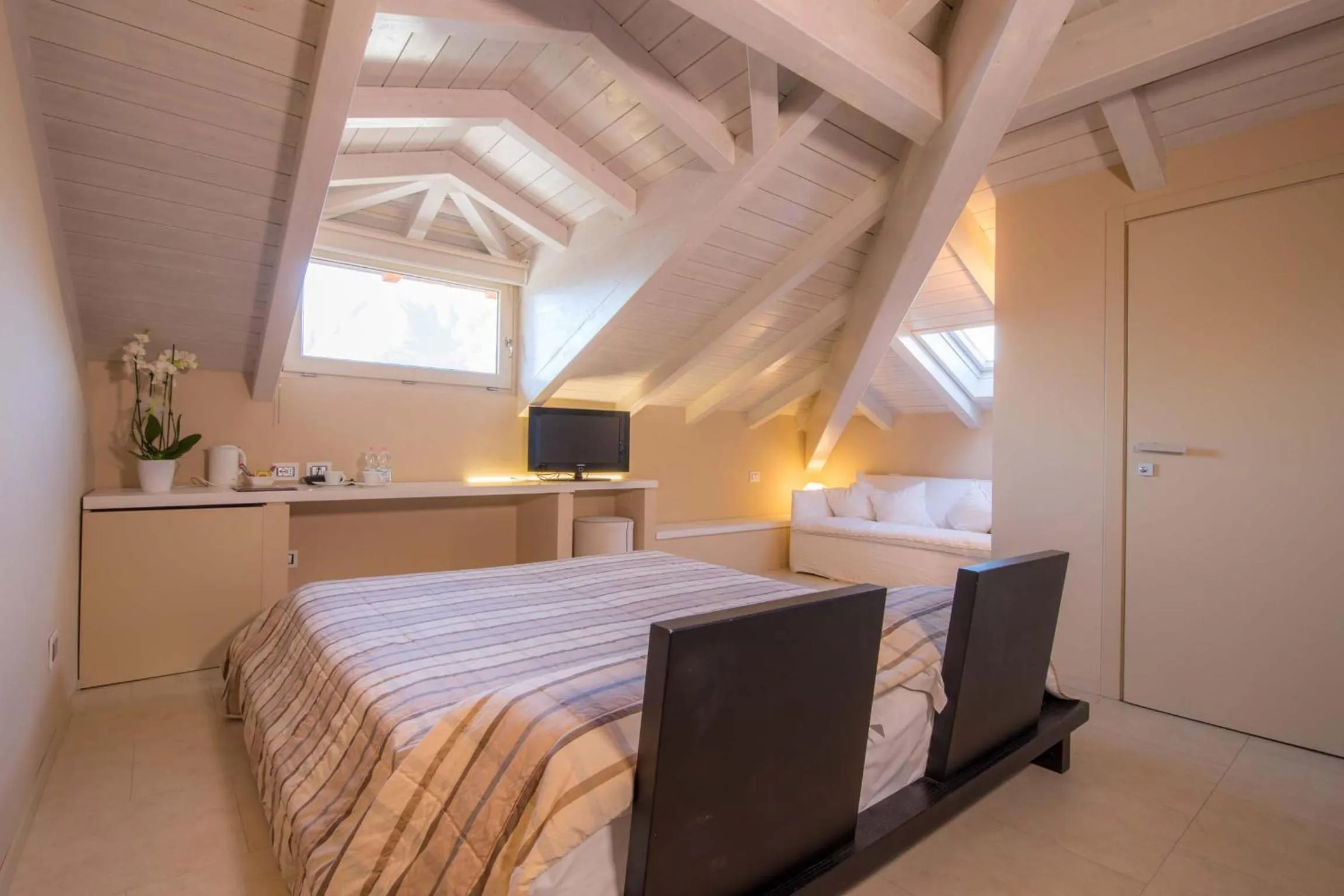 Bed in Albergo Silvio