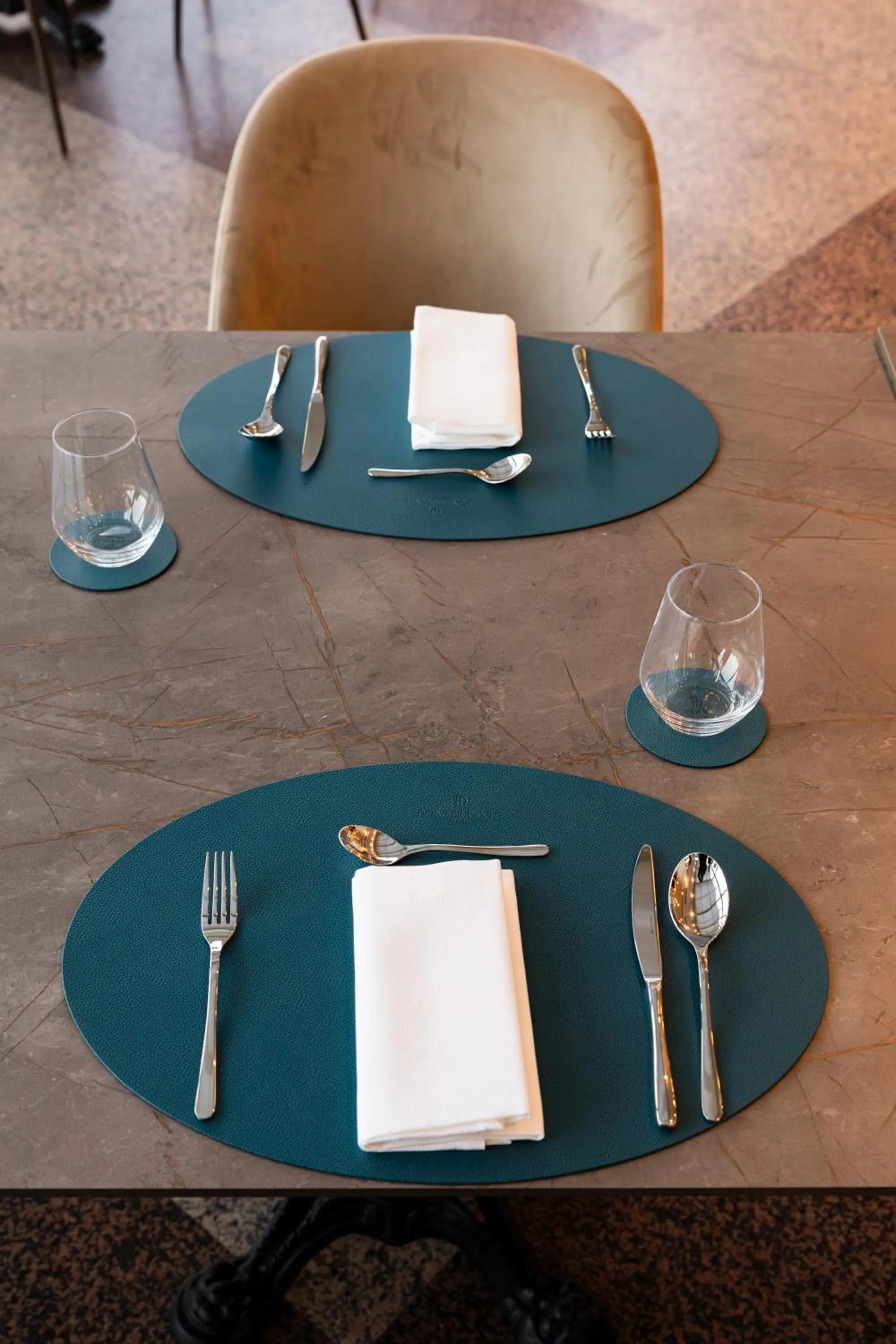 Restaurant/places to eat in Hotel Don Ferrante