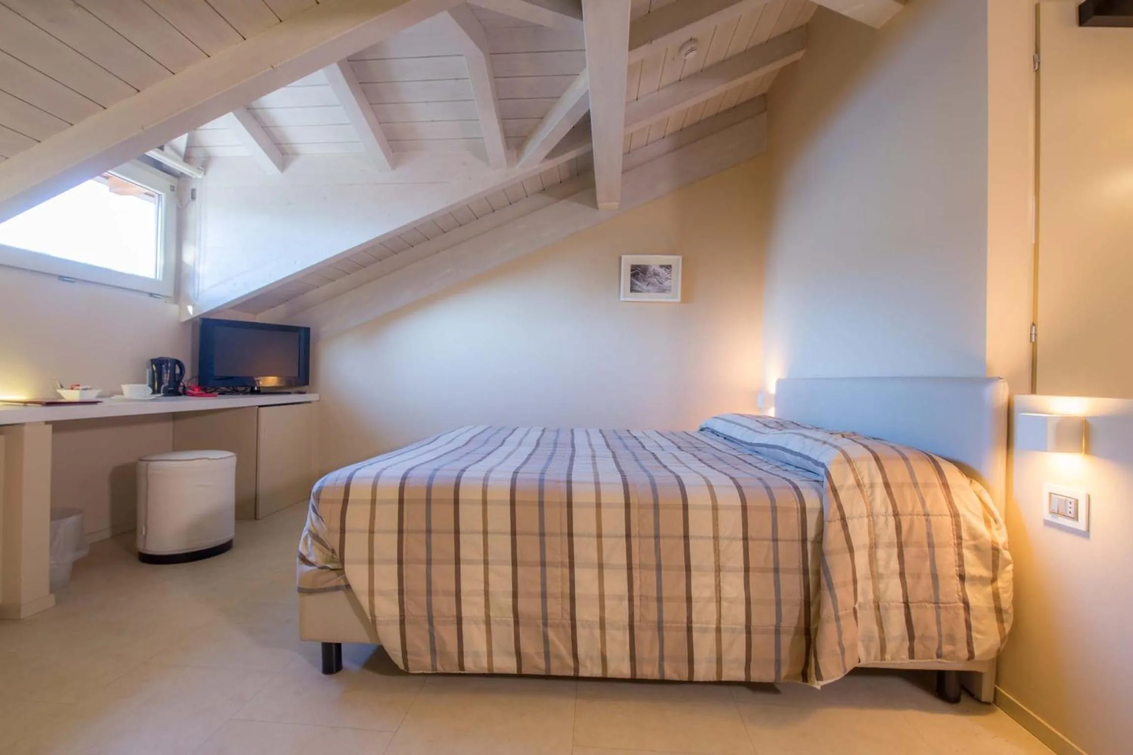 Bed in Albergo Silvio