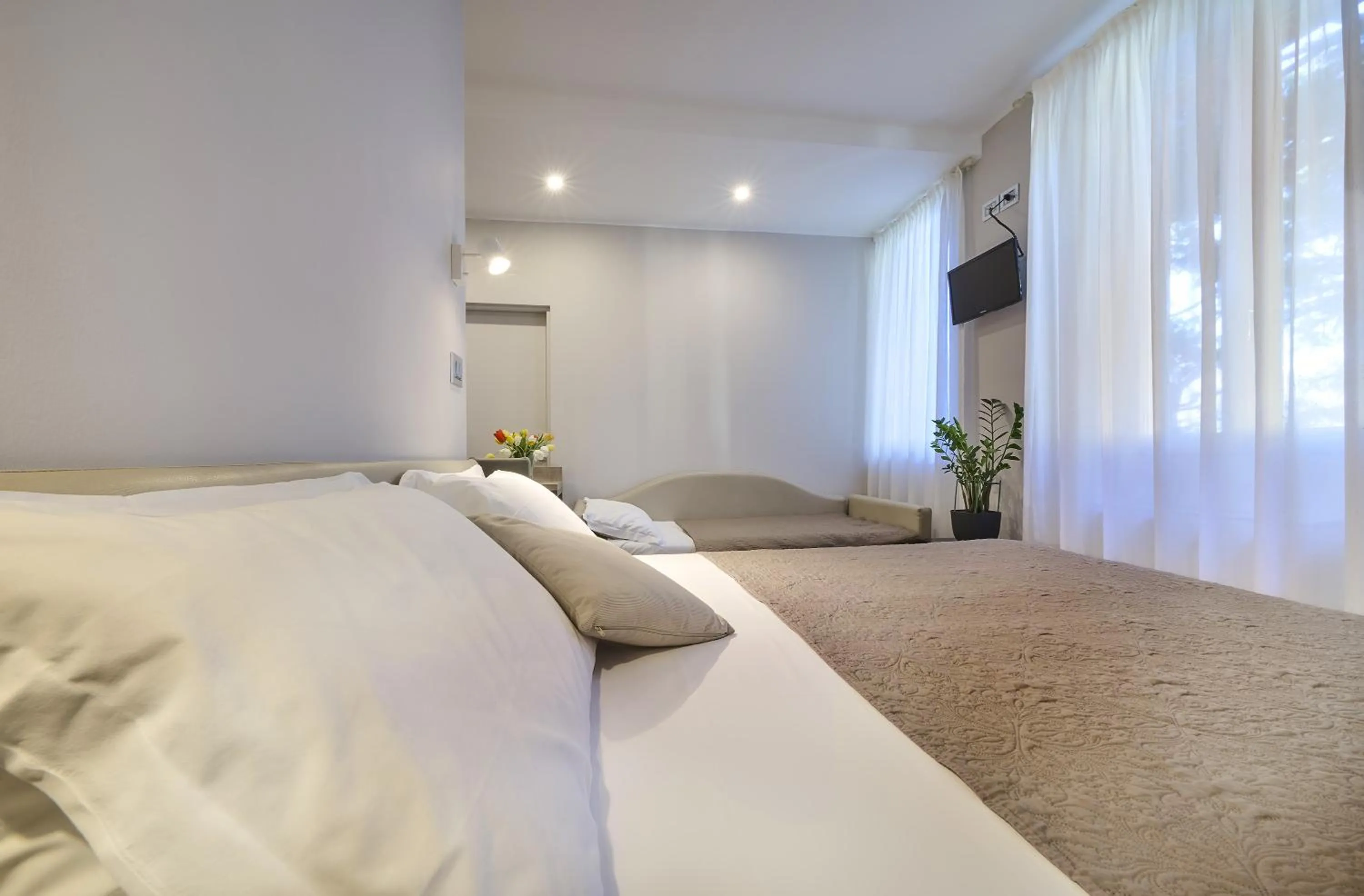 Bed in Albergo Silvio