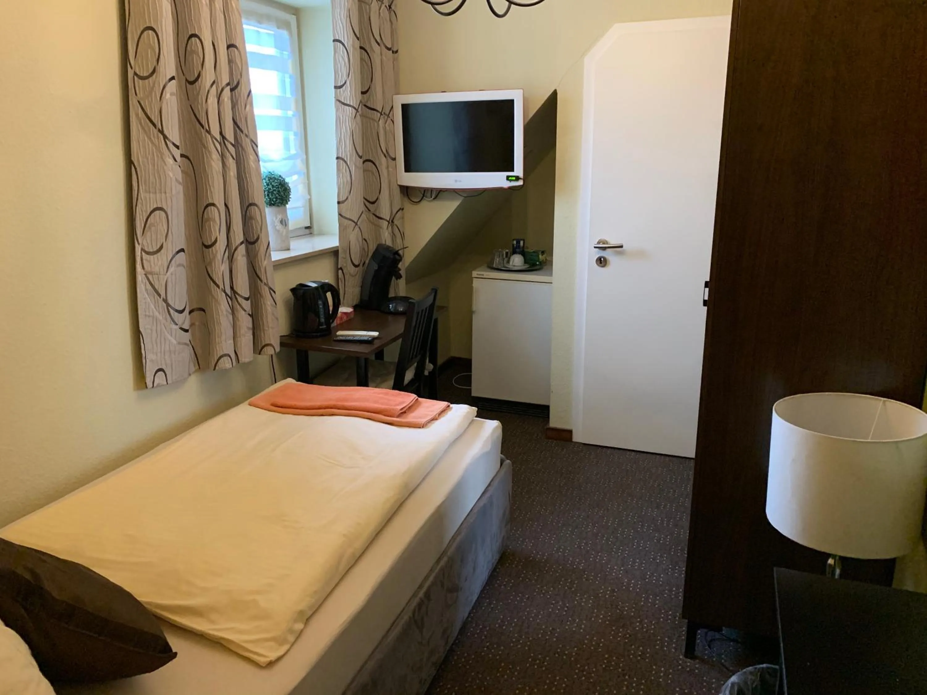 Bed in Apart-Hotel Rheinischer Hof Dormagen