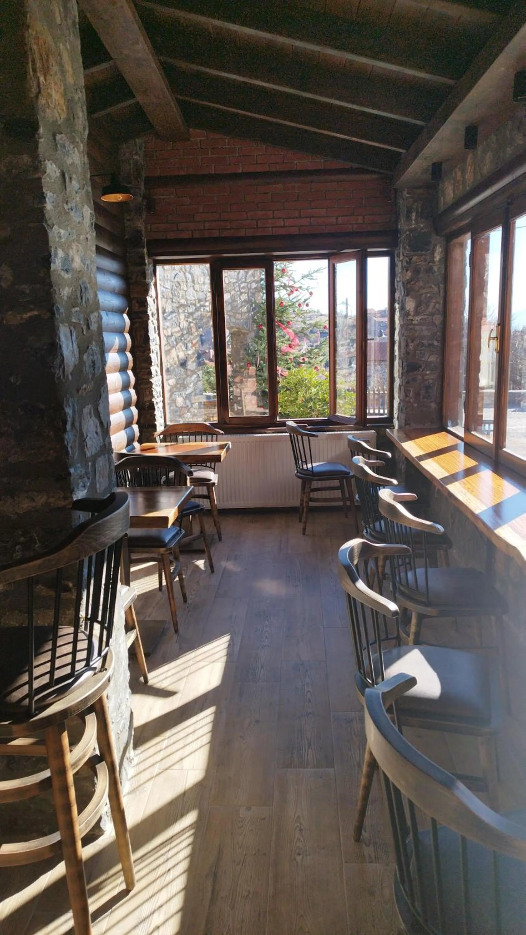 Restaurant/places to eat in Exohiko