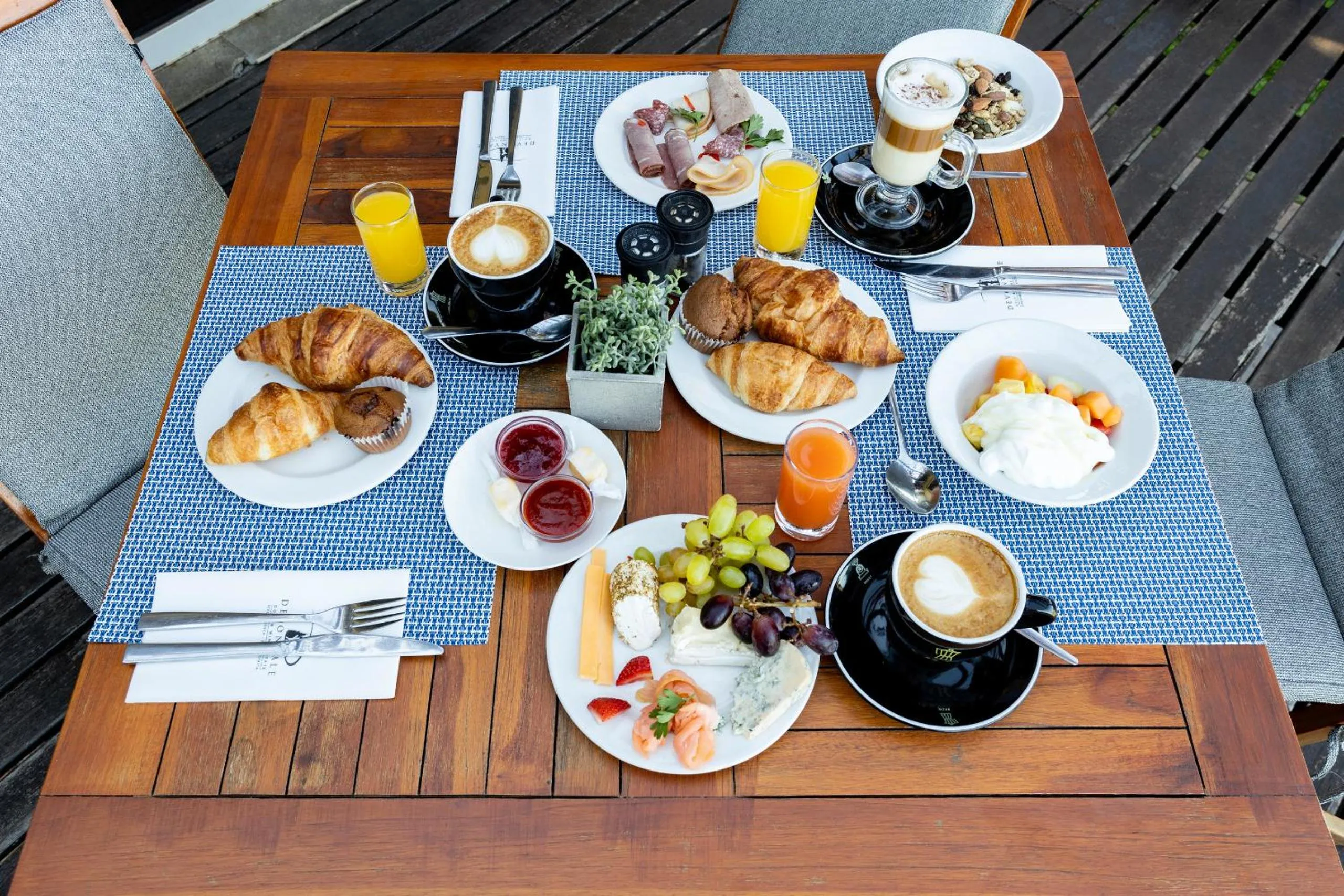 Breakfast in Devonvale Golf & Wine Estate