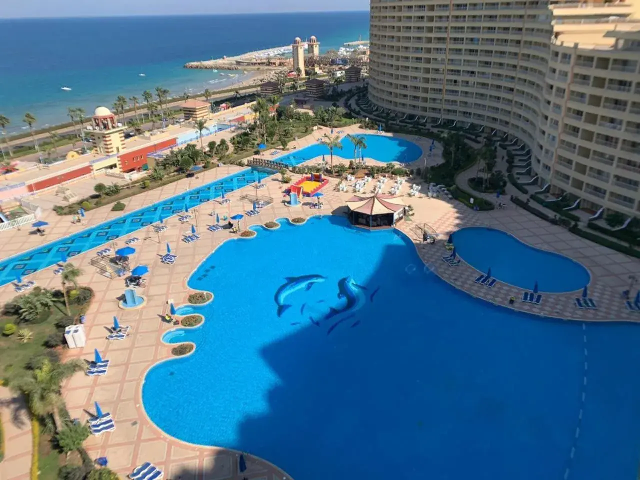 Penthouse Three-Bedroom Villa in Porto Sokhna Family only Penthouse Three-Bedroom Villa in Porto Sokhna Family only