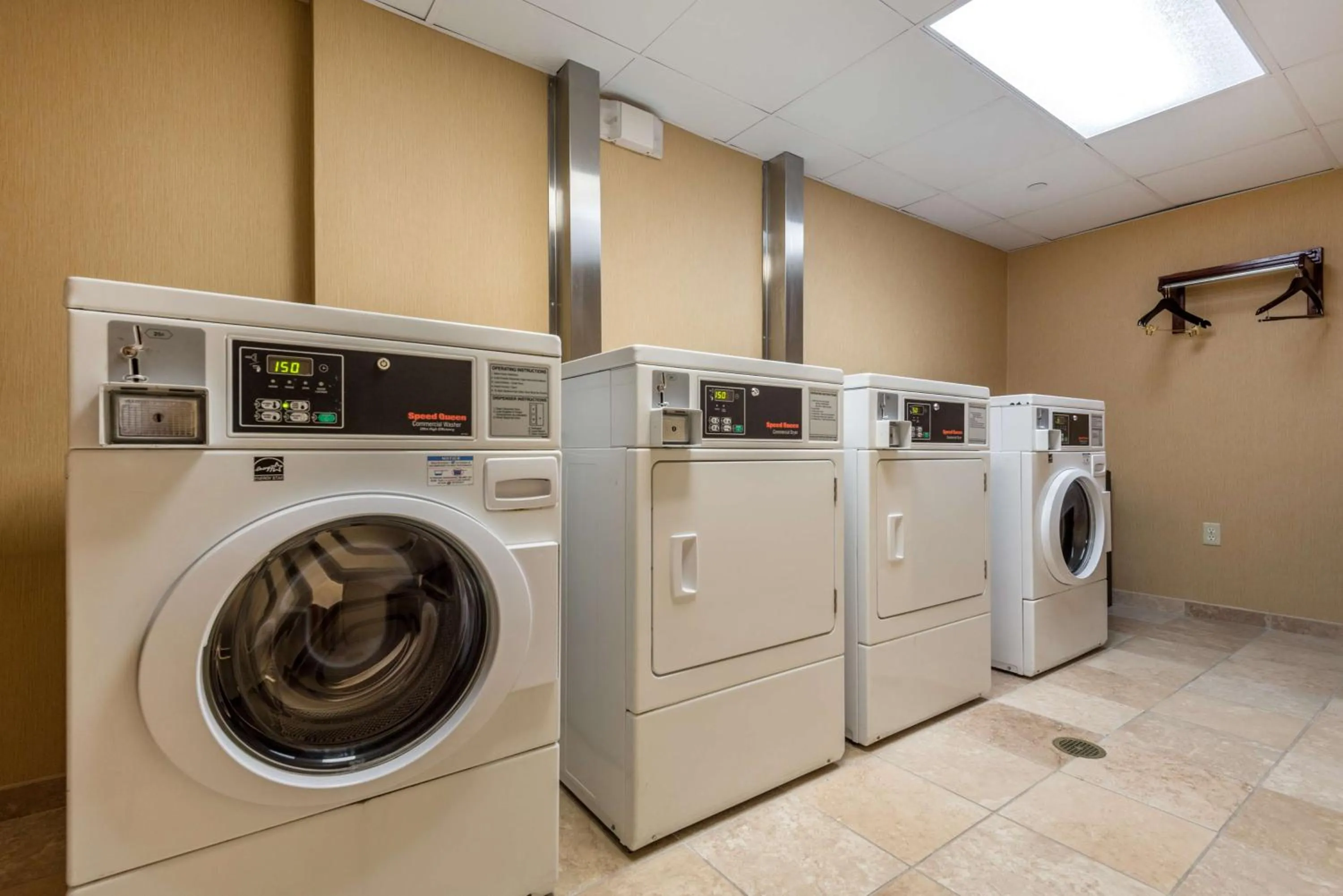 Sports in Hampton Inn & Suites Orlando-South Lake Buena Vista