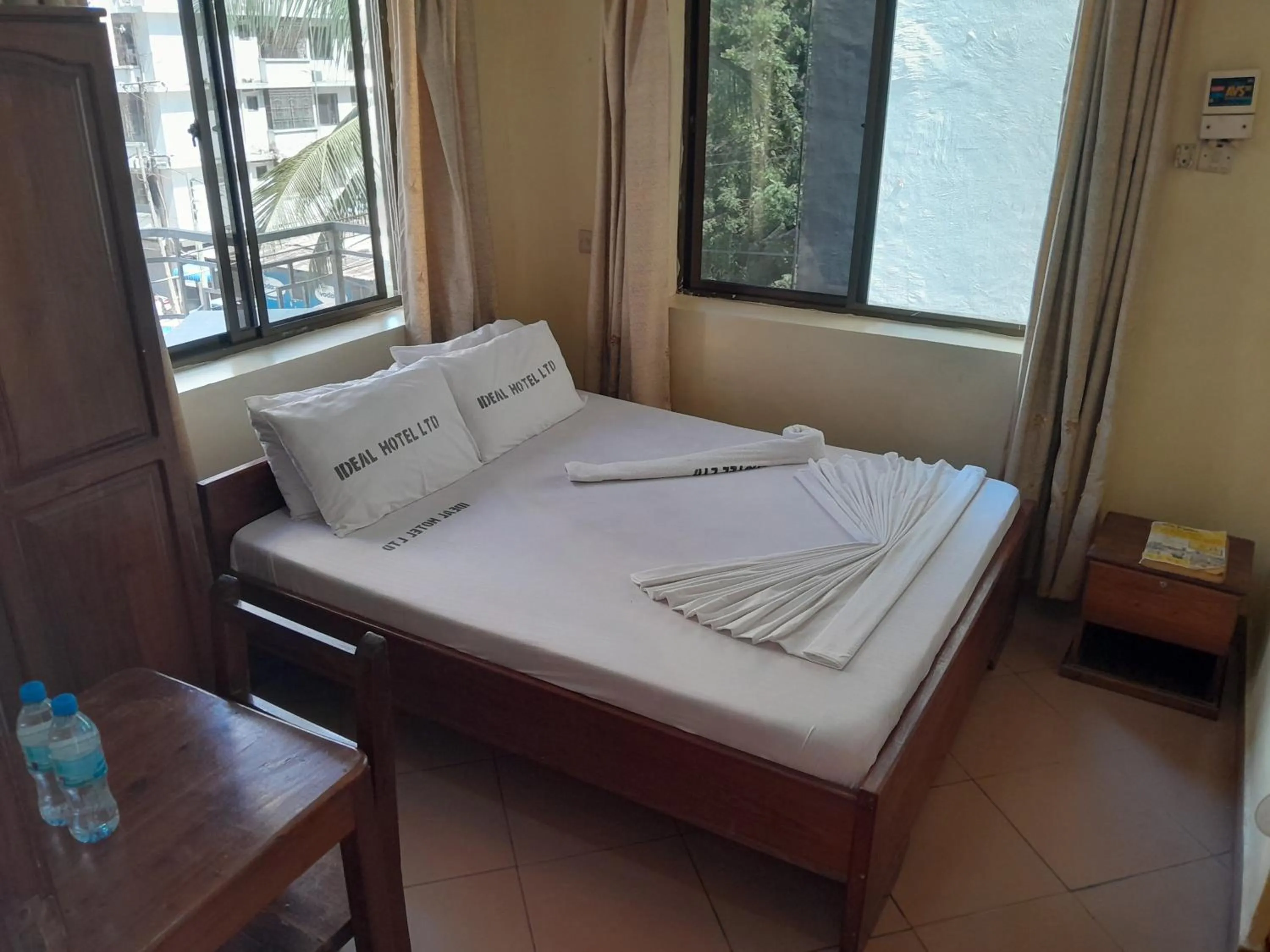 Photo of the whole room, Bed in Hotel Ideal