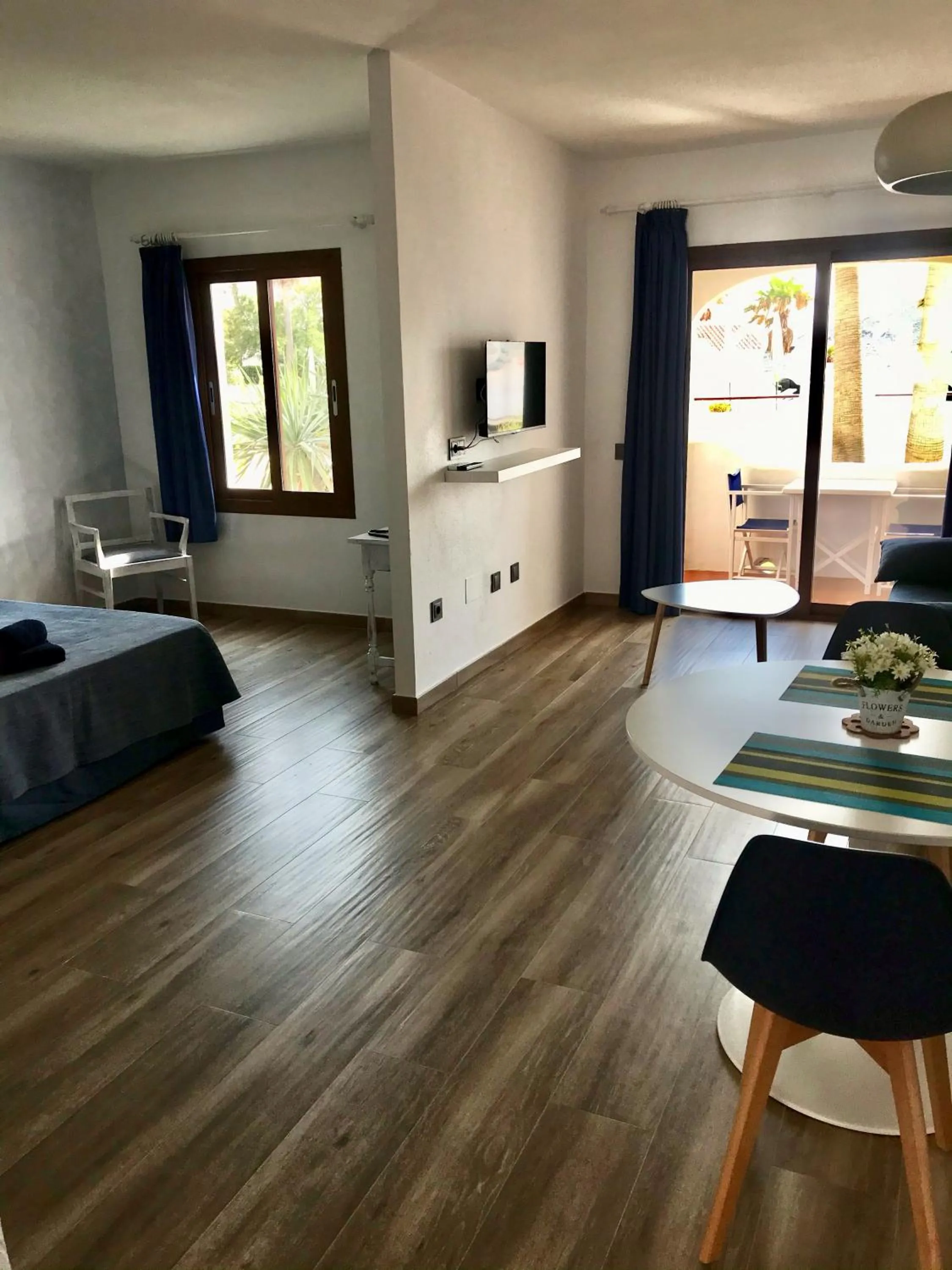 Dining area in Apartamentos El Bergantin Menorca Club