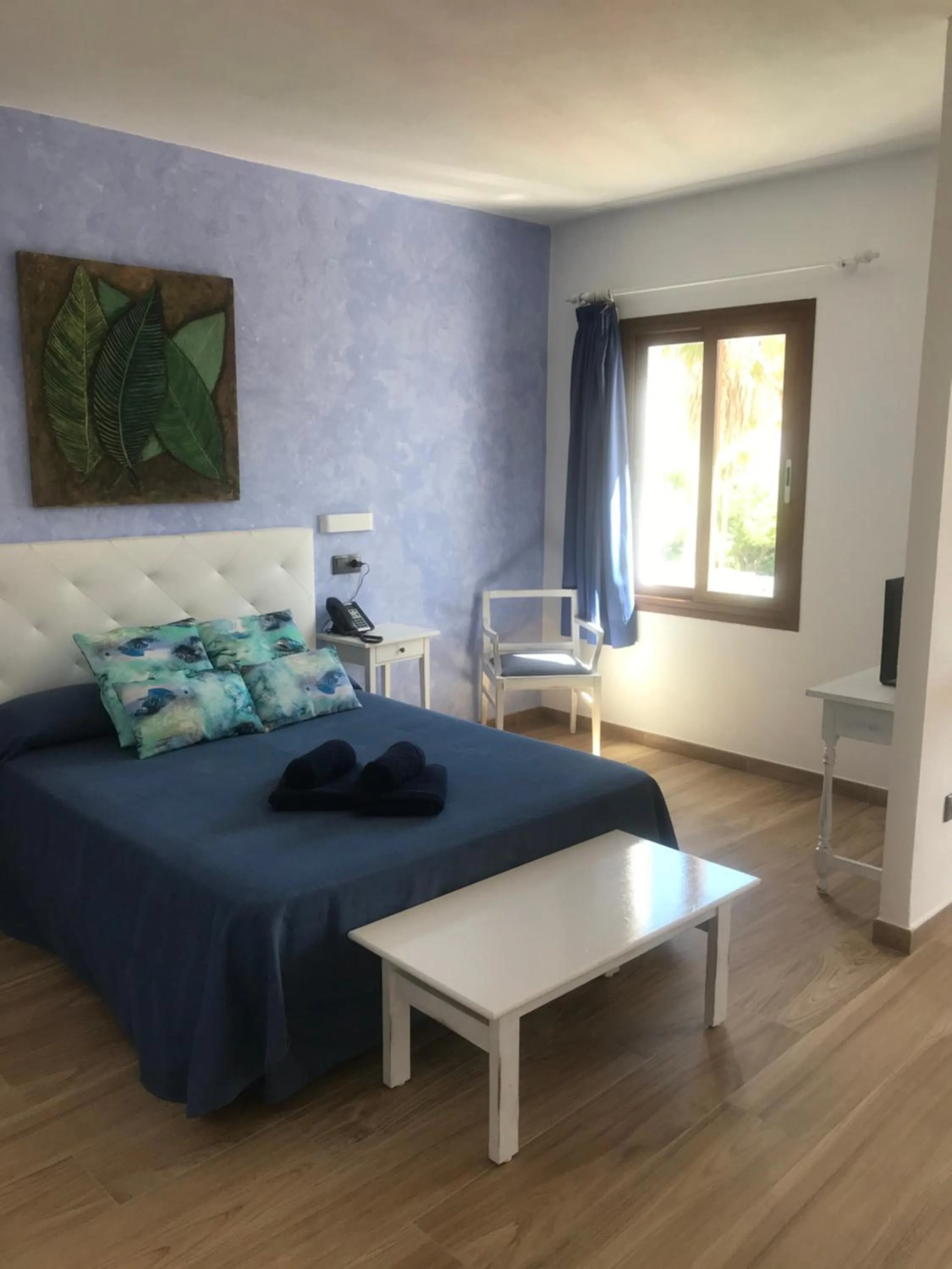Photo of the whole room, Bed in Apartamentos El Bergantin Menorca Club