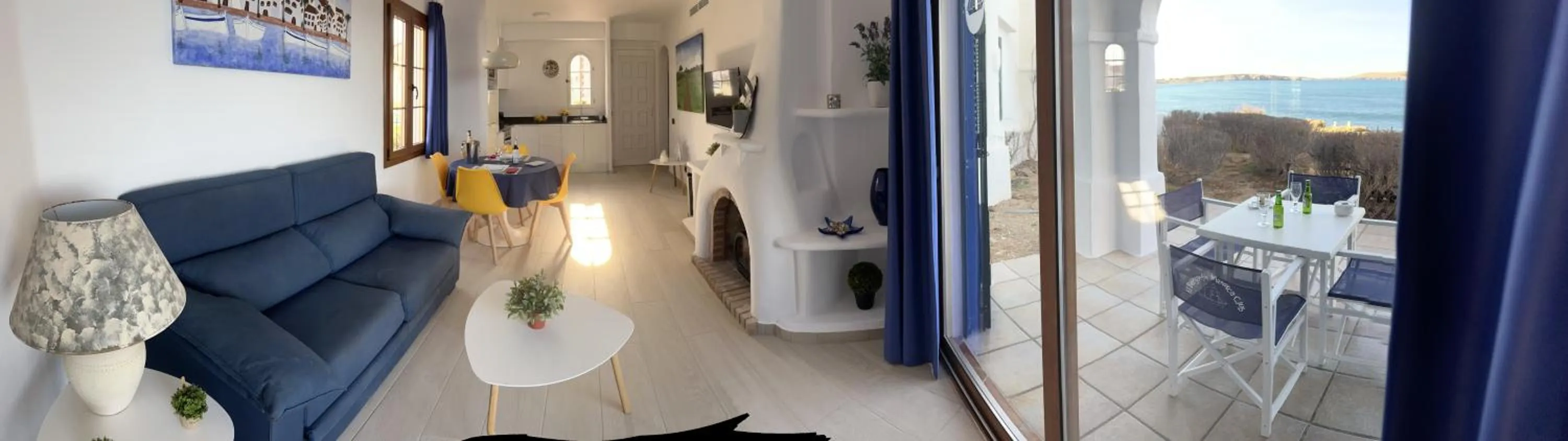 Dining area in Apartamentos El Bergantin Menorca Club