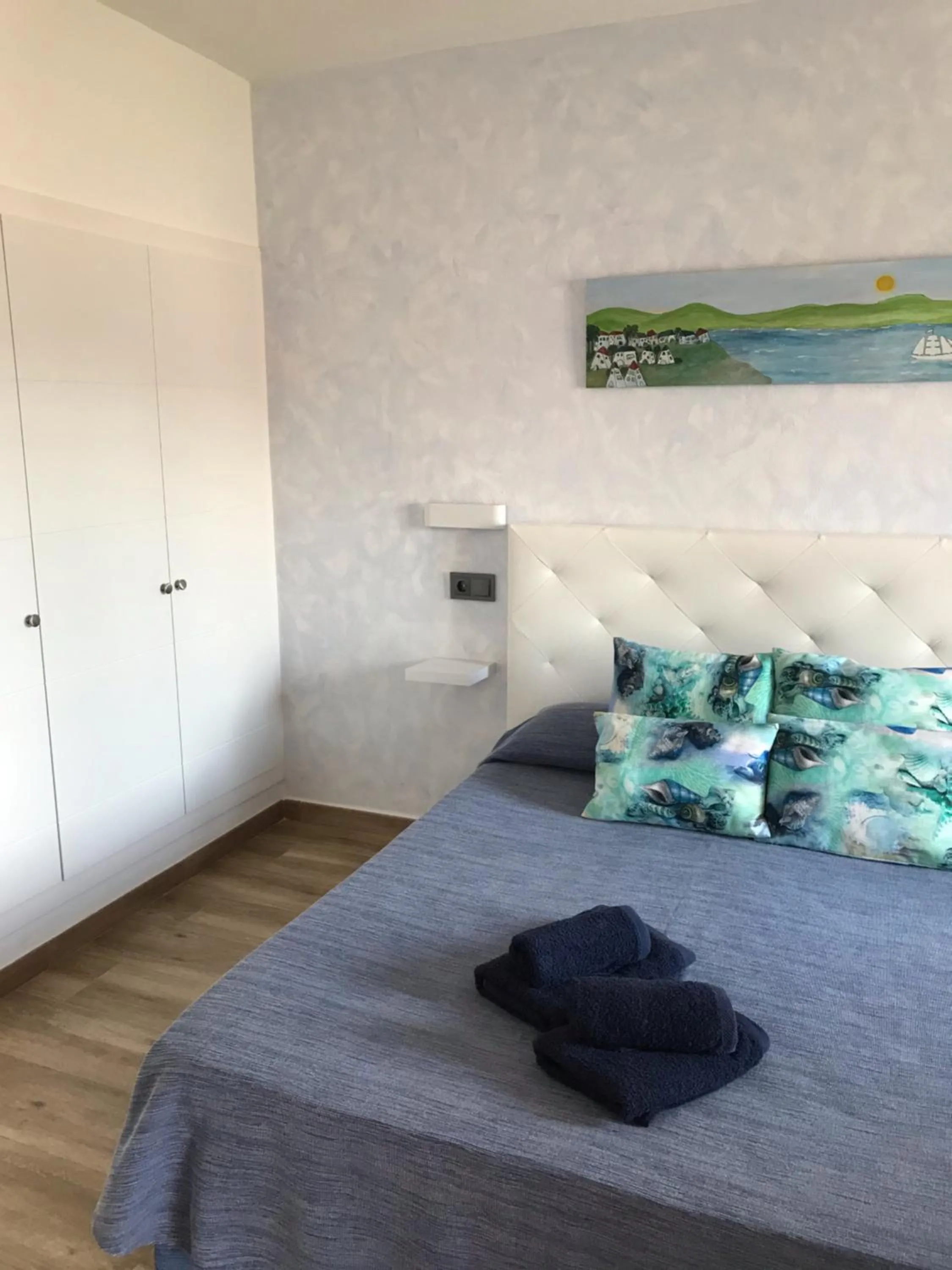 Bedroom, Bed in Apartamentos El Bergantin Menorca Club