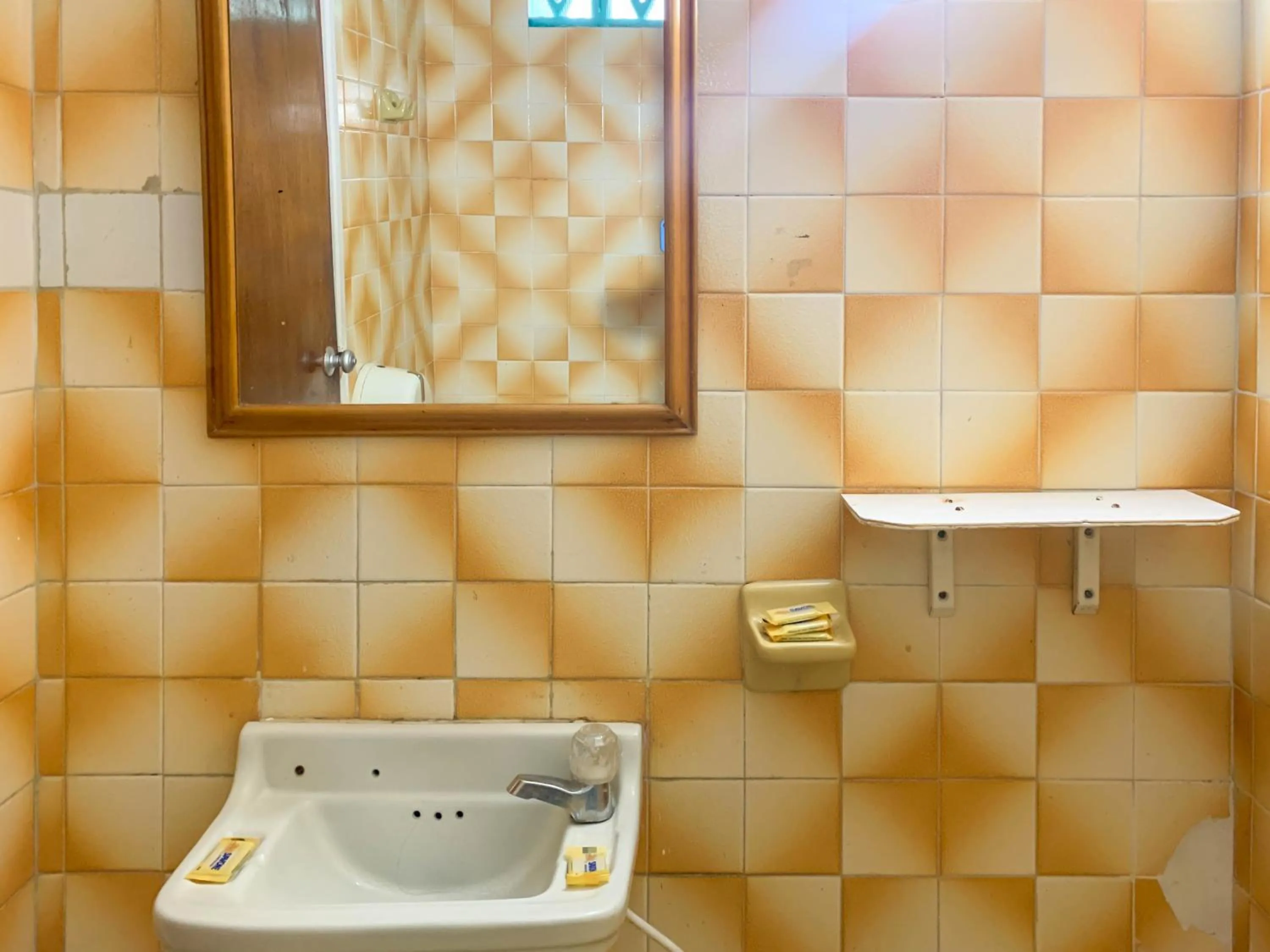 Bathroom in Hotel Veleros Cartagena