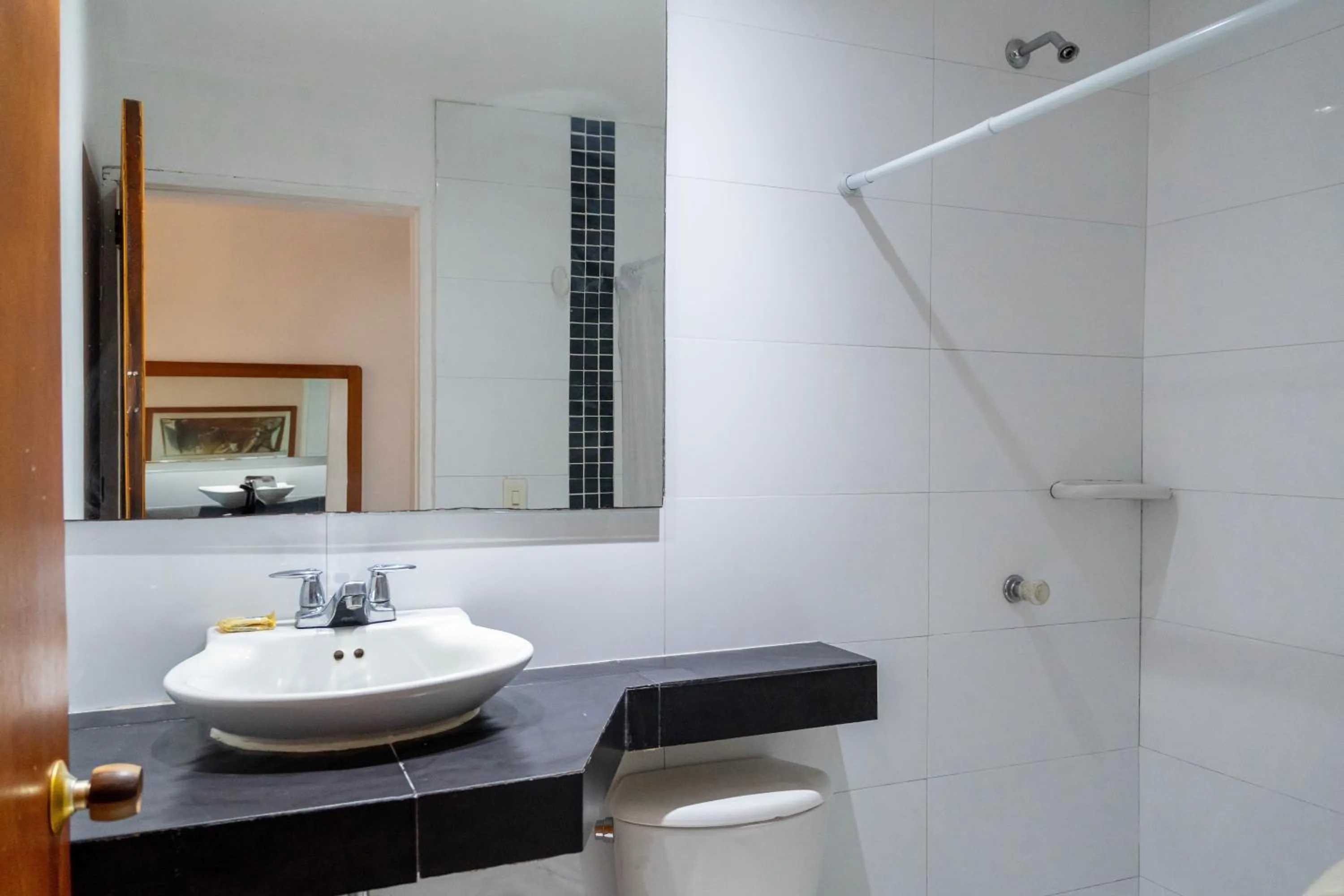 Bathroom in Hotel Veleros Cartagena