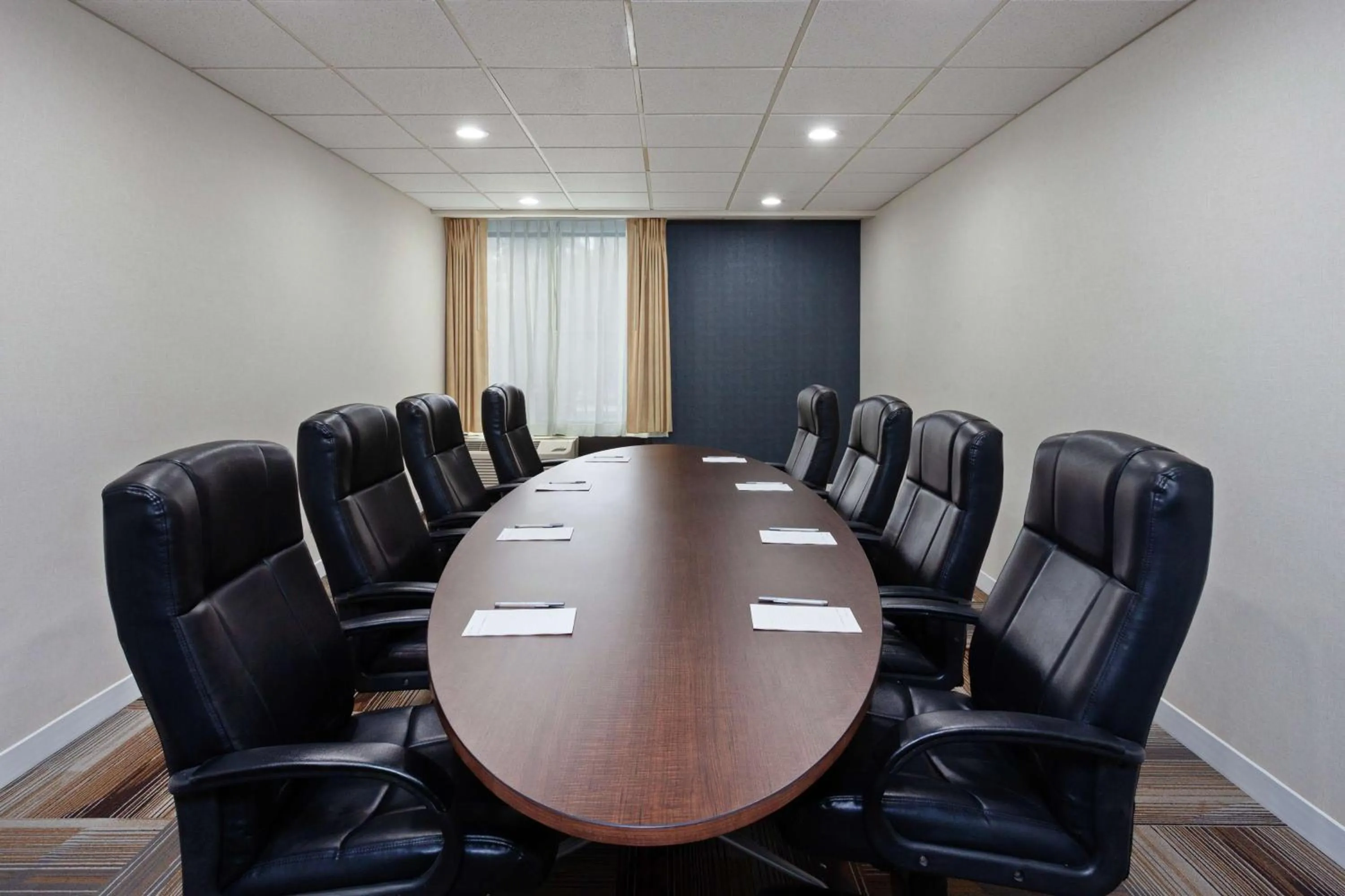 Meeting/conference room in Hampton Inn Los Angeles/Arcadia