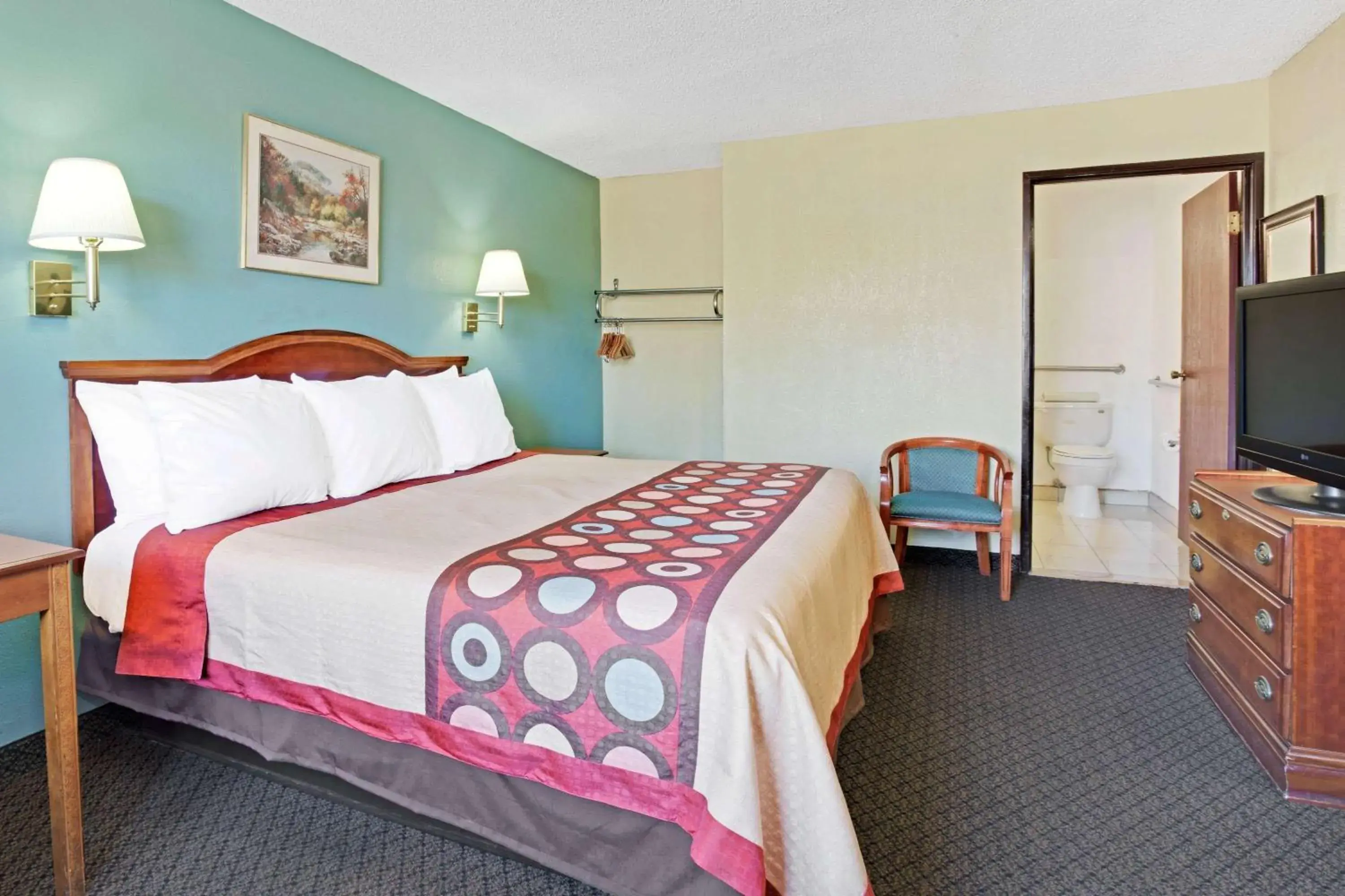 Photo of the whole room, Bed in Super 8 by Wyndham Tucson Downtown Convention Center Photo of the whole room, Bed in Super 8 by Wyndham Tucson Downtown Convention Center