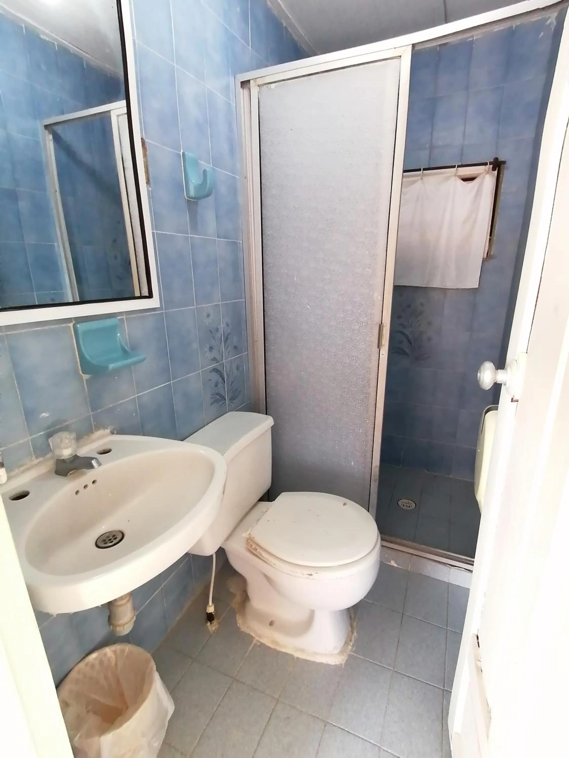 Shower in Hotel Montecarlo Beach