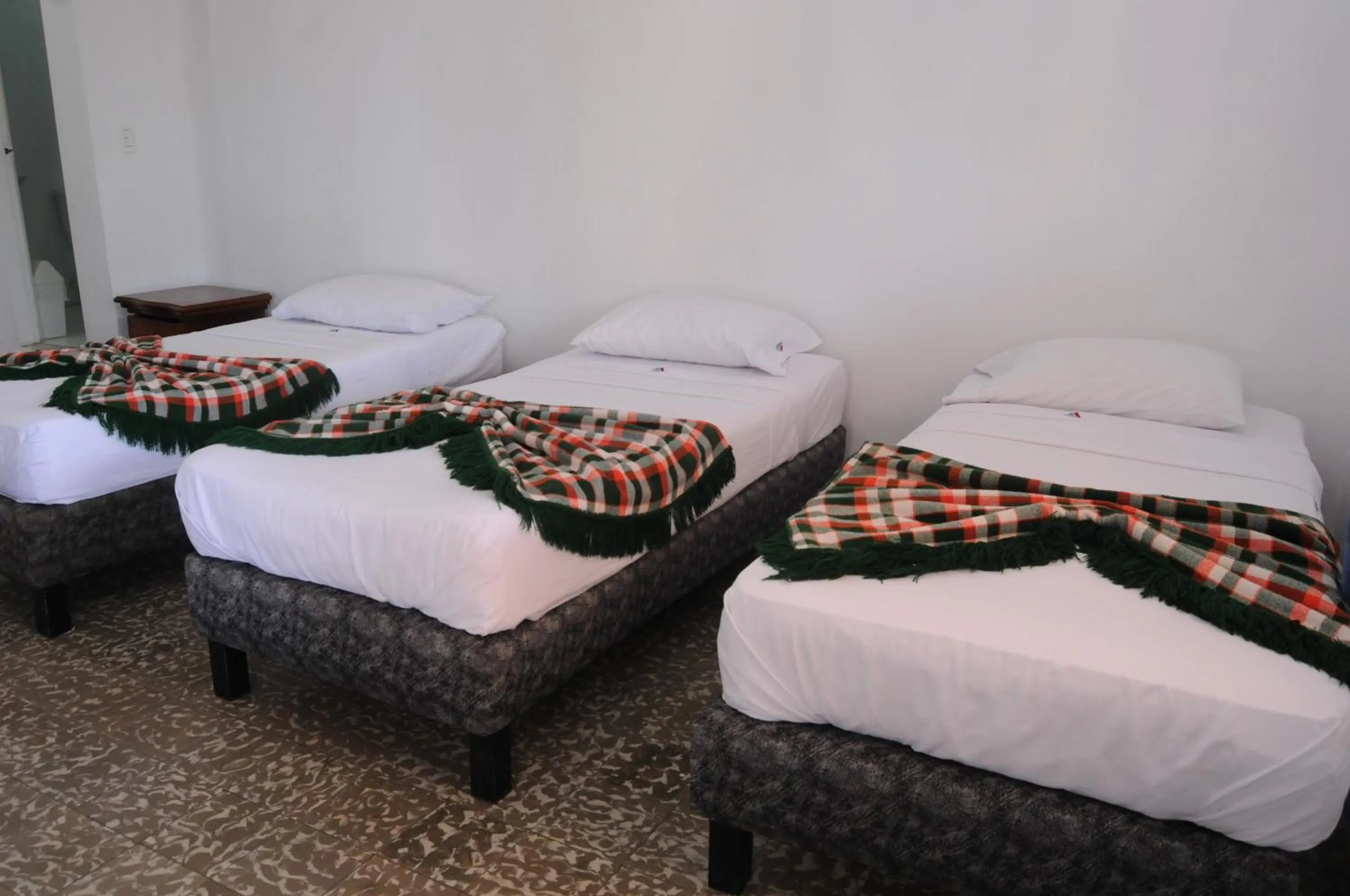 Bedroom, Bed in Hotel Montecarlo Beach