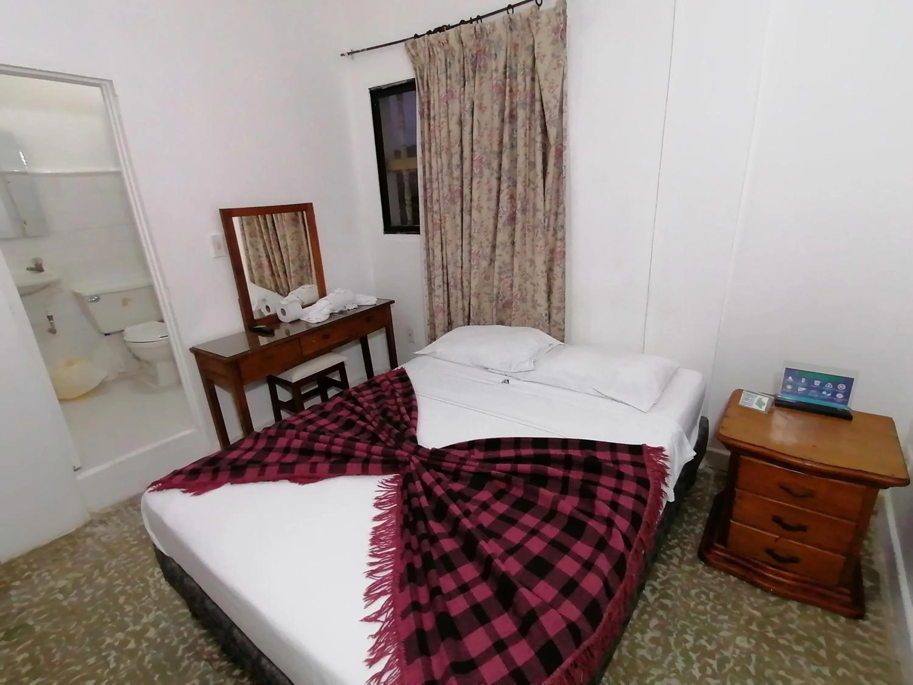 Bed in Hotel Montecarlo Beach