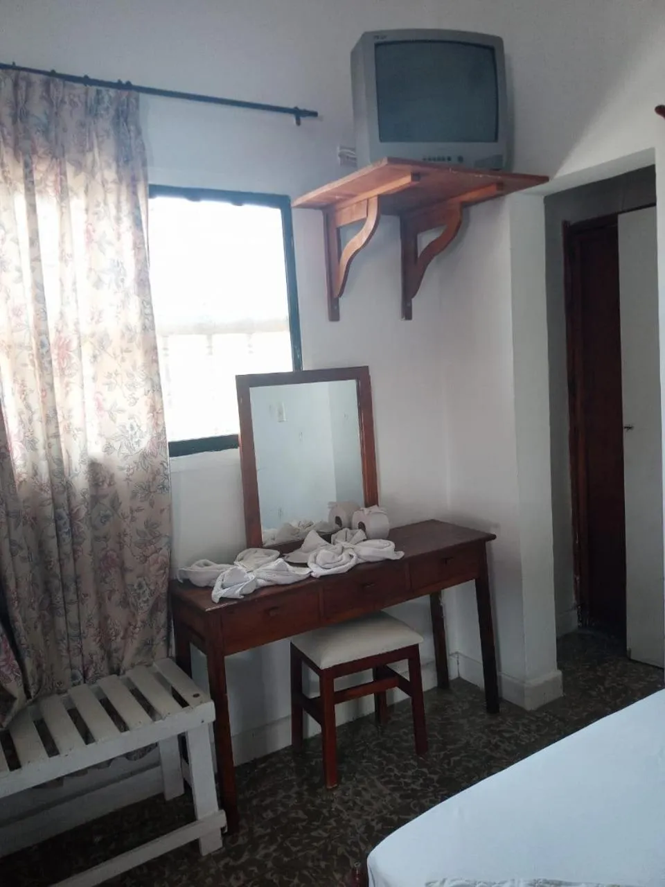 TV and multimedia, Bed in Hotel Montecarlo Beach